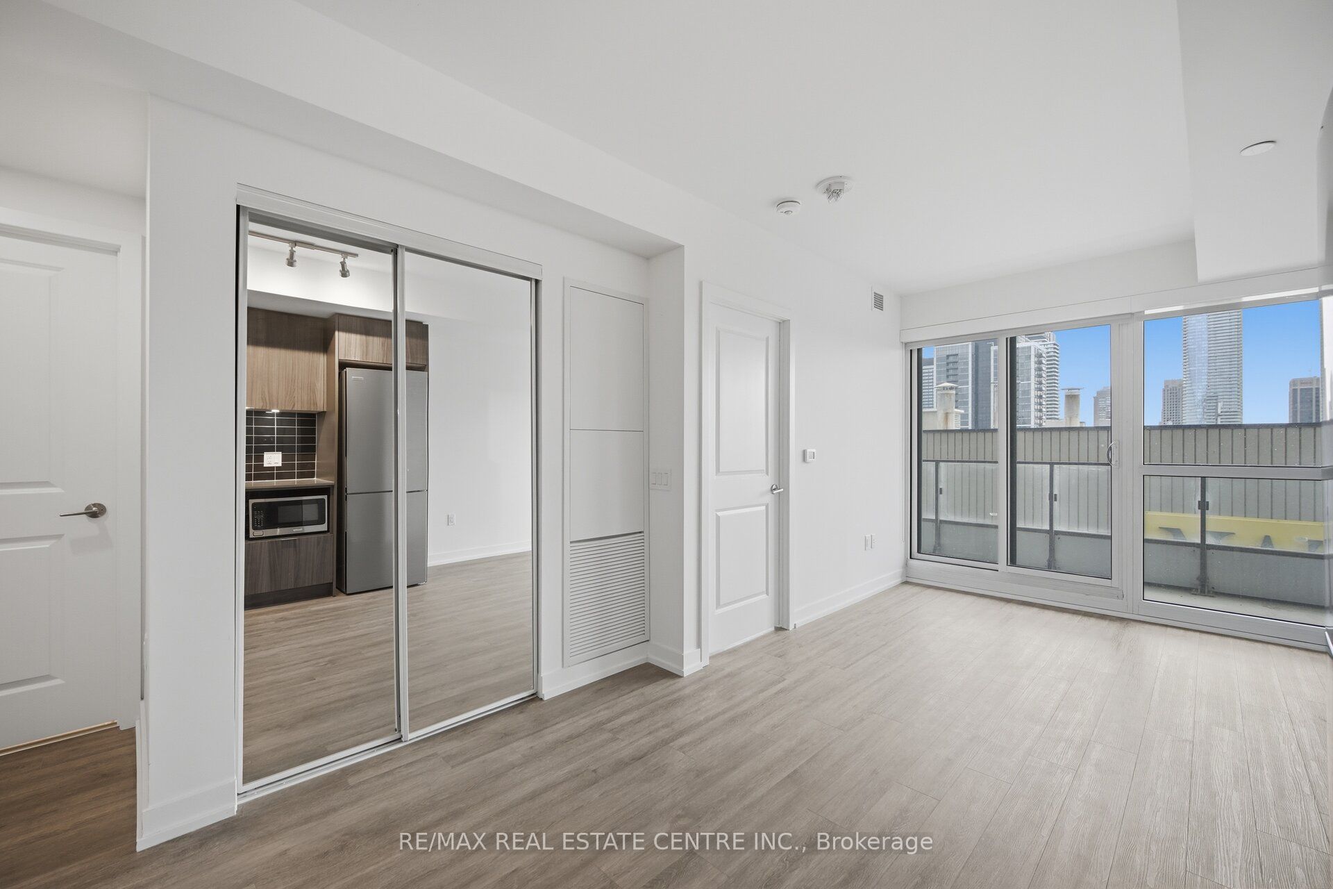 395 Bloor Street E 2503 Property Photo 35