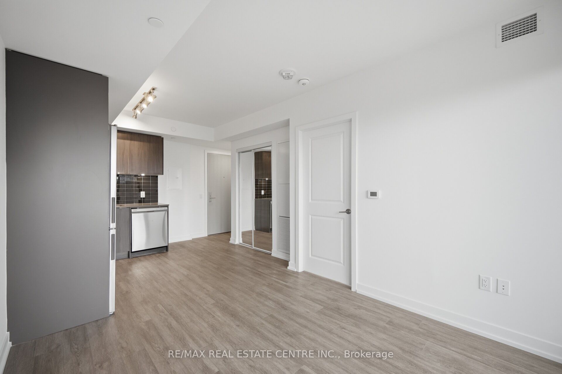 395 Bloor Street E 2503 Property Photo 38