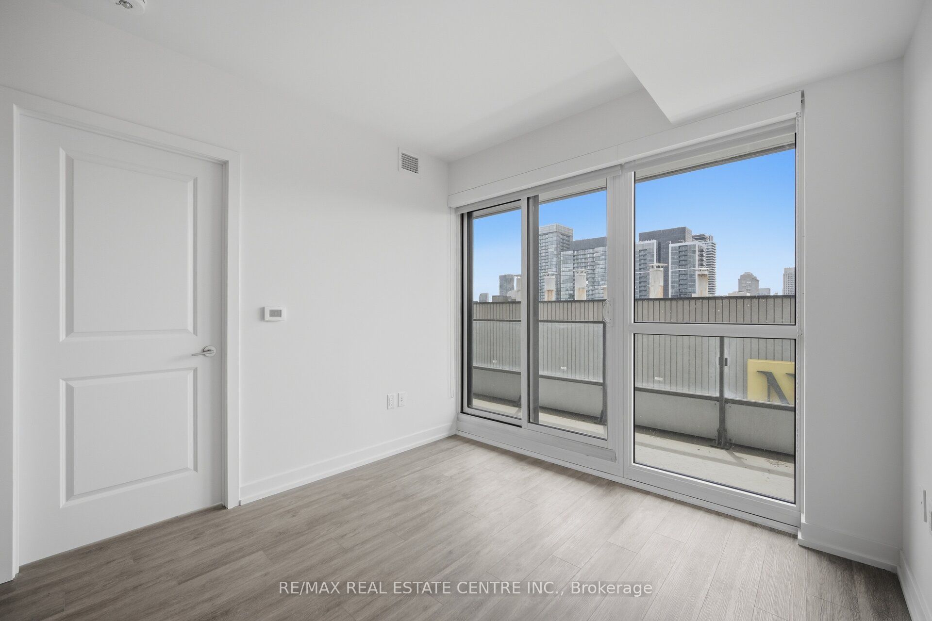 395 Bloor Street E 2503 Property Photo 40