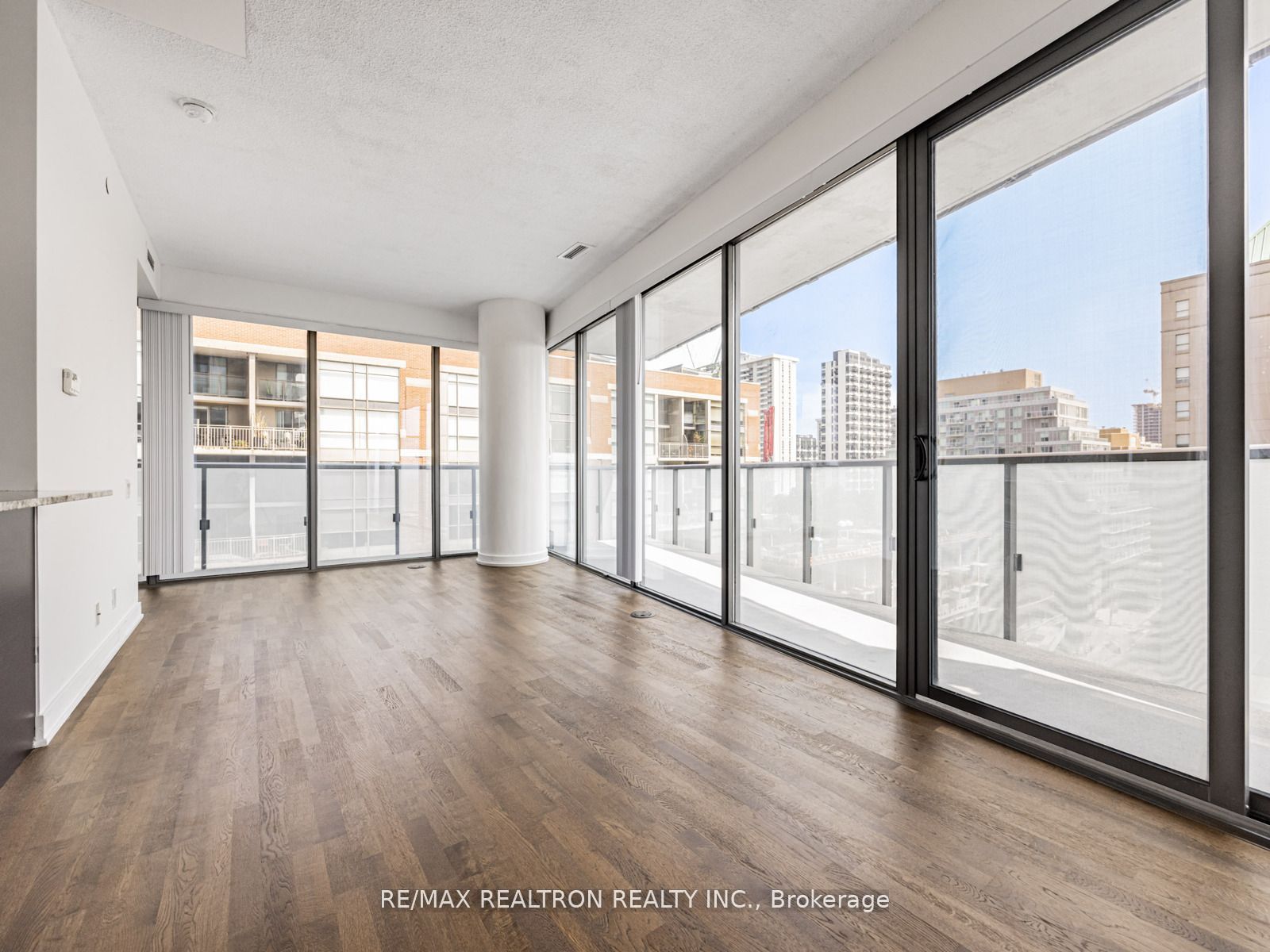 1815 Yonge Street 1006 Property Photo 12