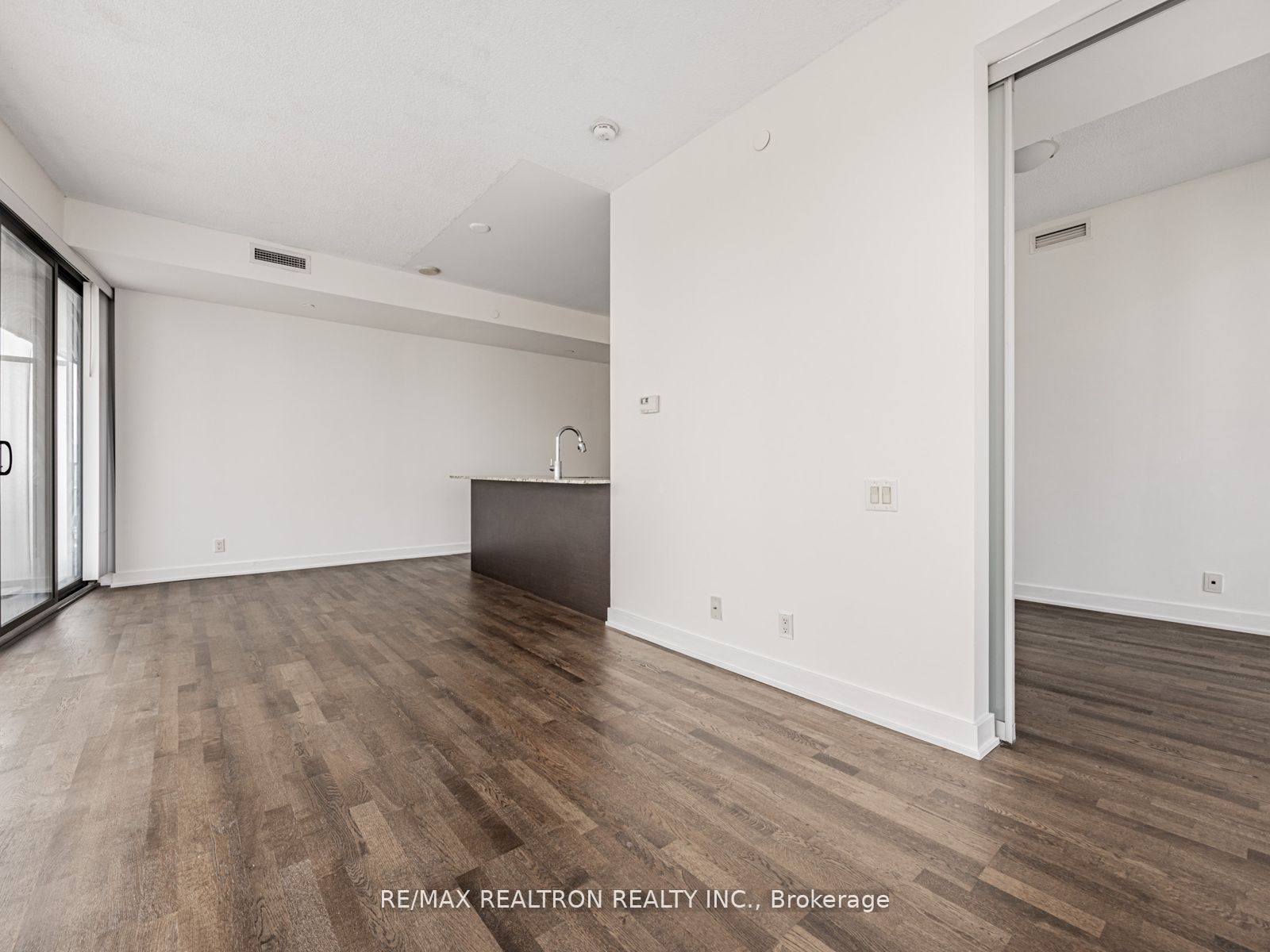 1815 Yonge Street 1006 Property Photo 14