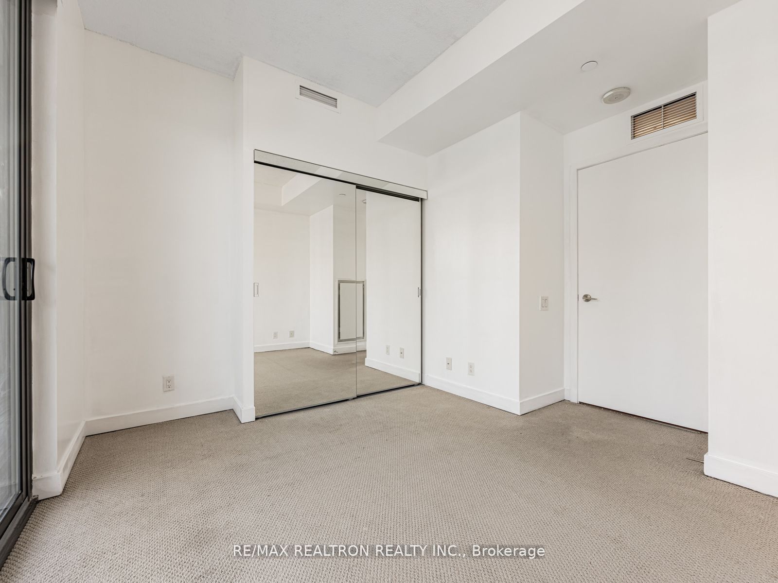 1815 Yonge Street 1006 Property Photo 20