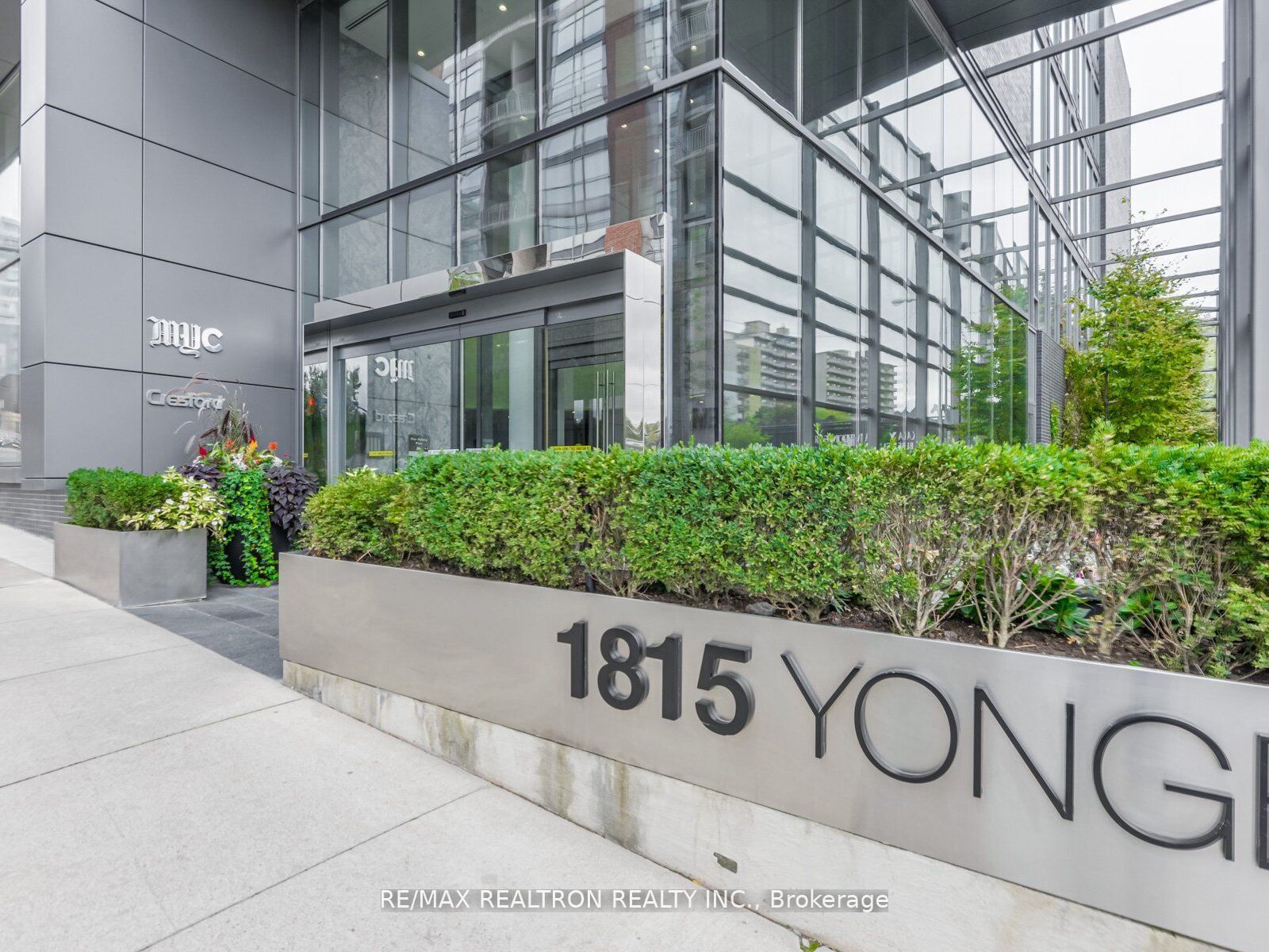 1815 Yonge Street 1006 Property Photo 32