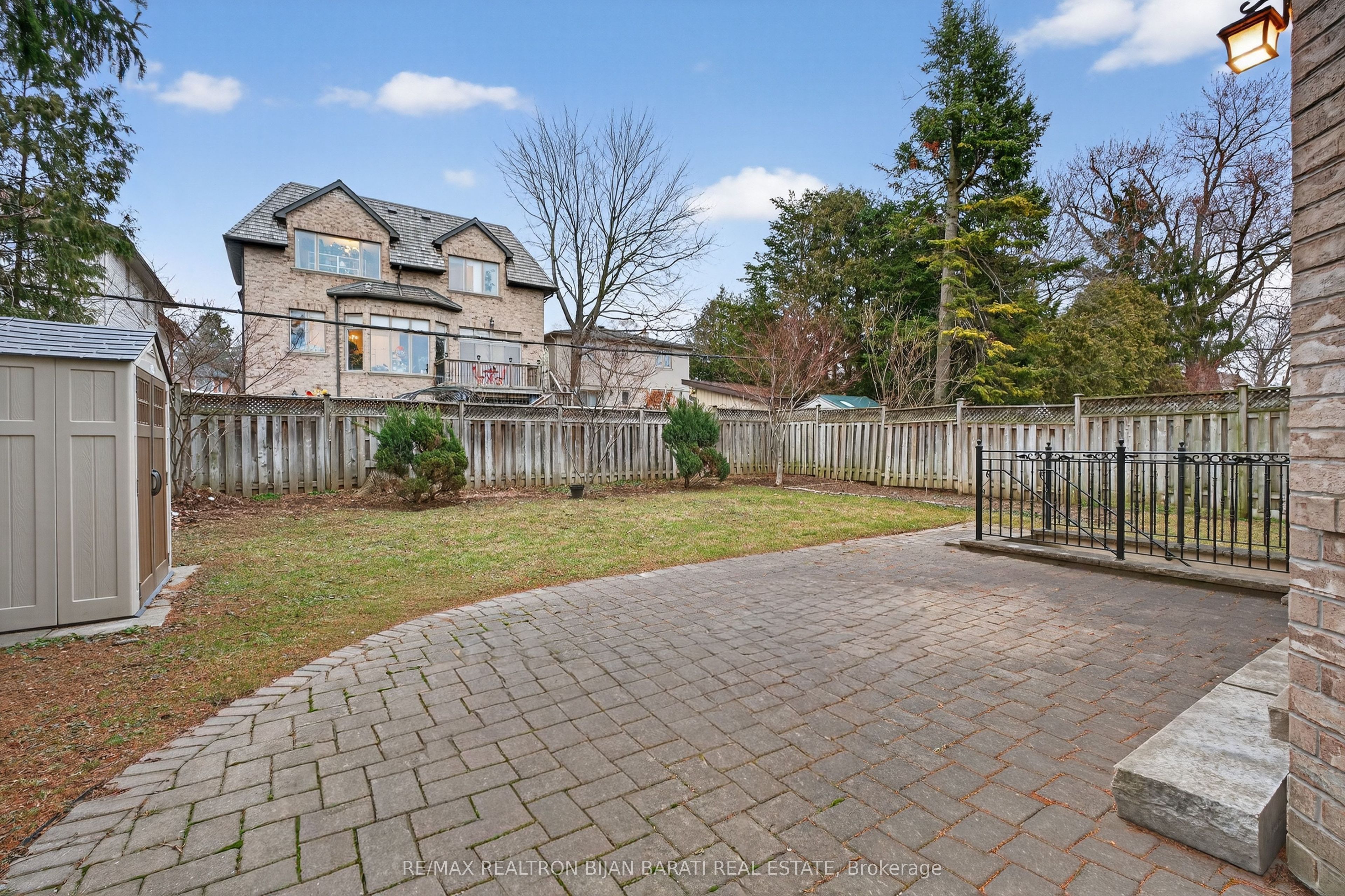 274 Greenfield Avenue Property Photo 49