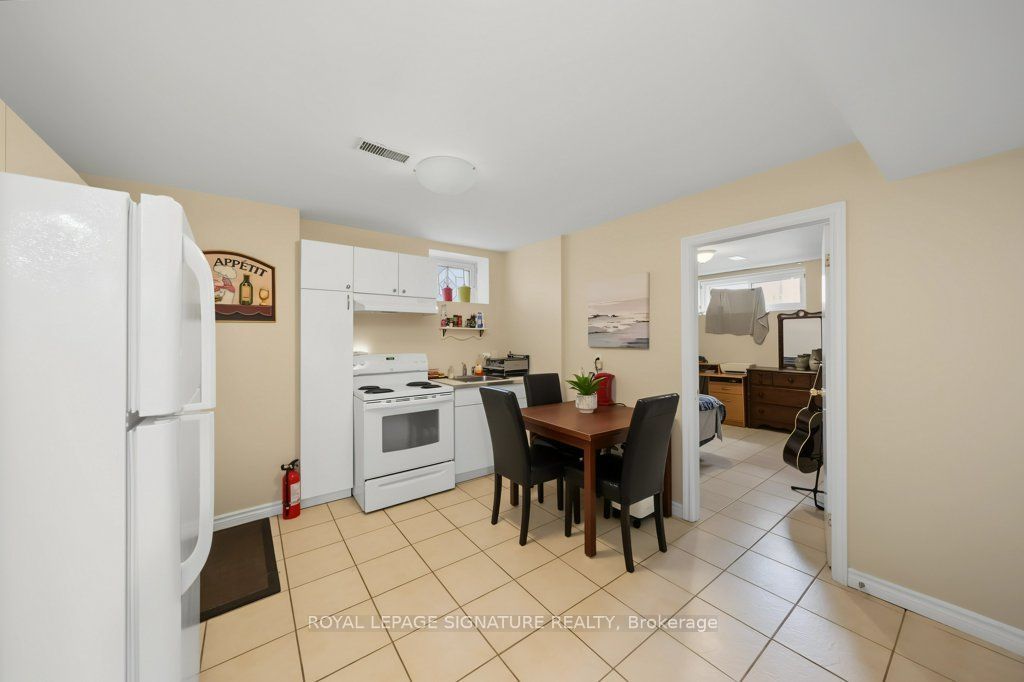 34 Clifton Avenue Property Photo 29