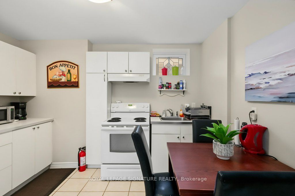 34 Clifton Avenue Property Photo 31