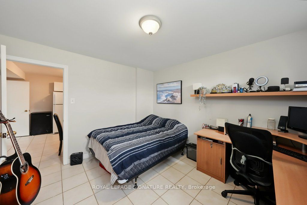 34 Clifton Avenue Property Photo 33