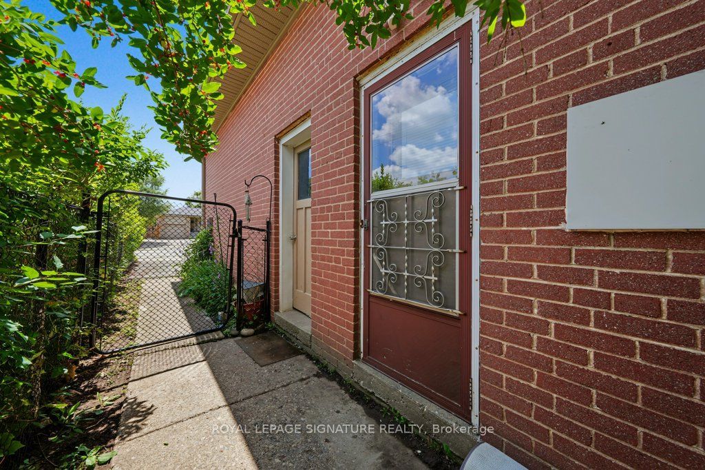 34 Clifton Avenue Property Photo 49