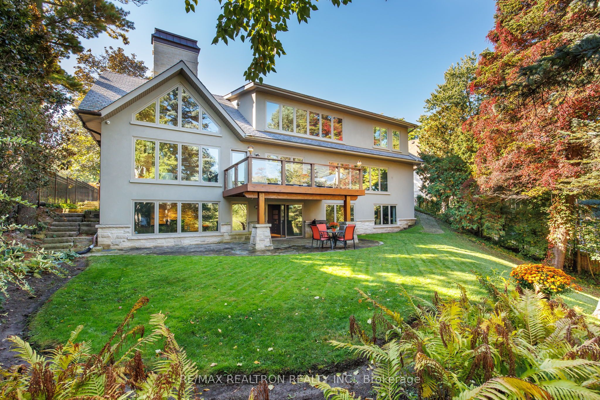 80 Forest Grove Drive Property Photo 34
