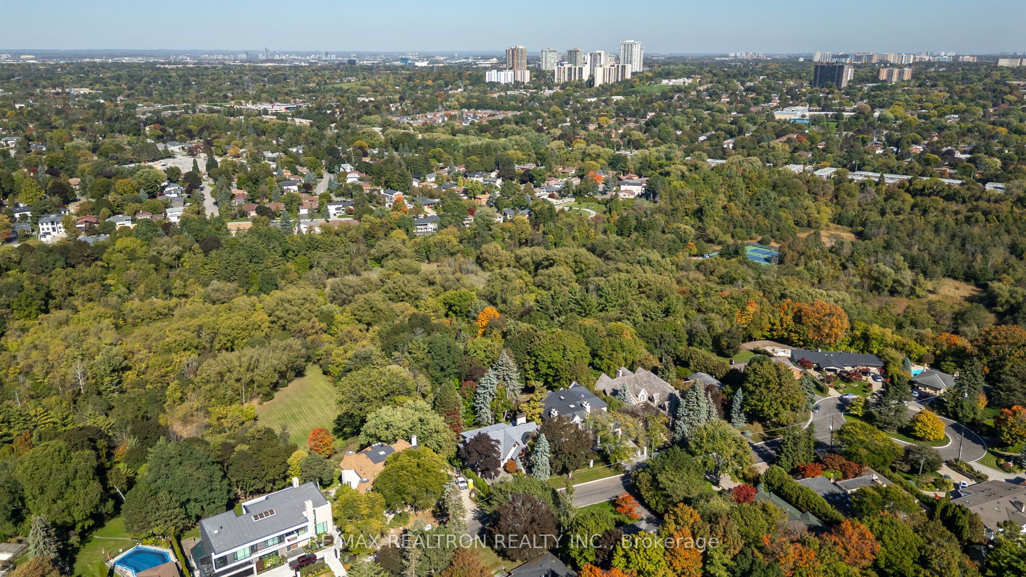 80 Forest Grove Drive Property Photo 41
