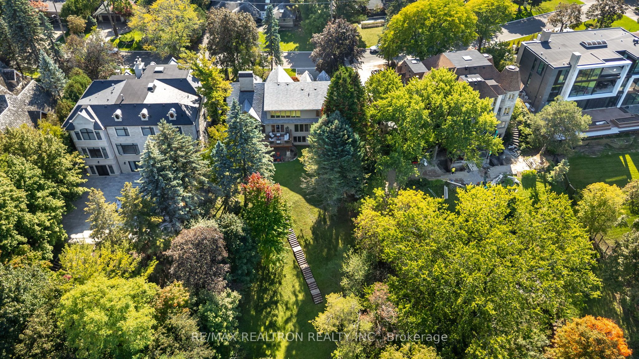 80 Forest Grove Drive Property Photo 44