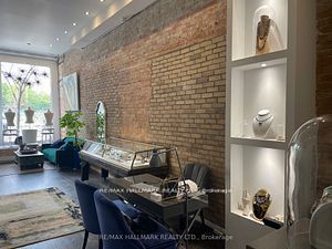 173 Queen Street E Property Photo 7