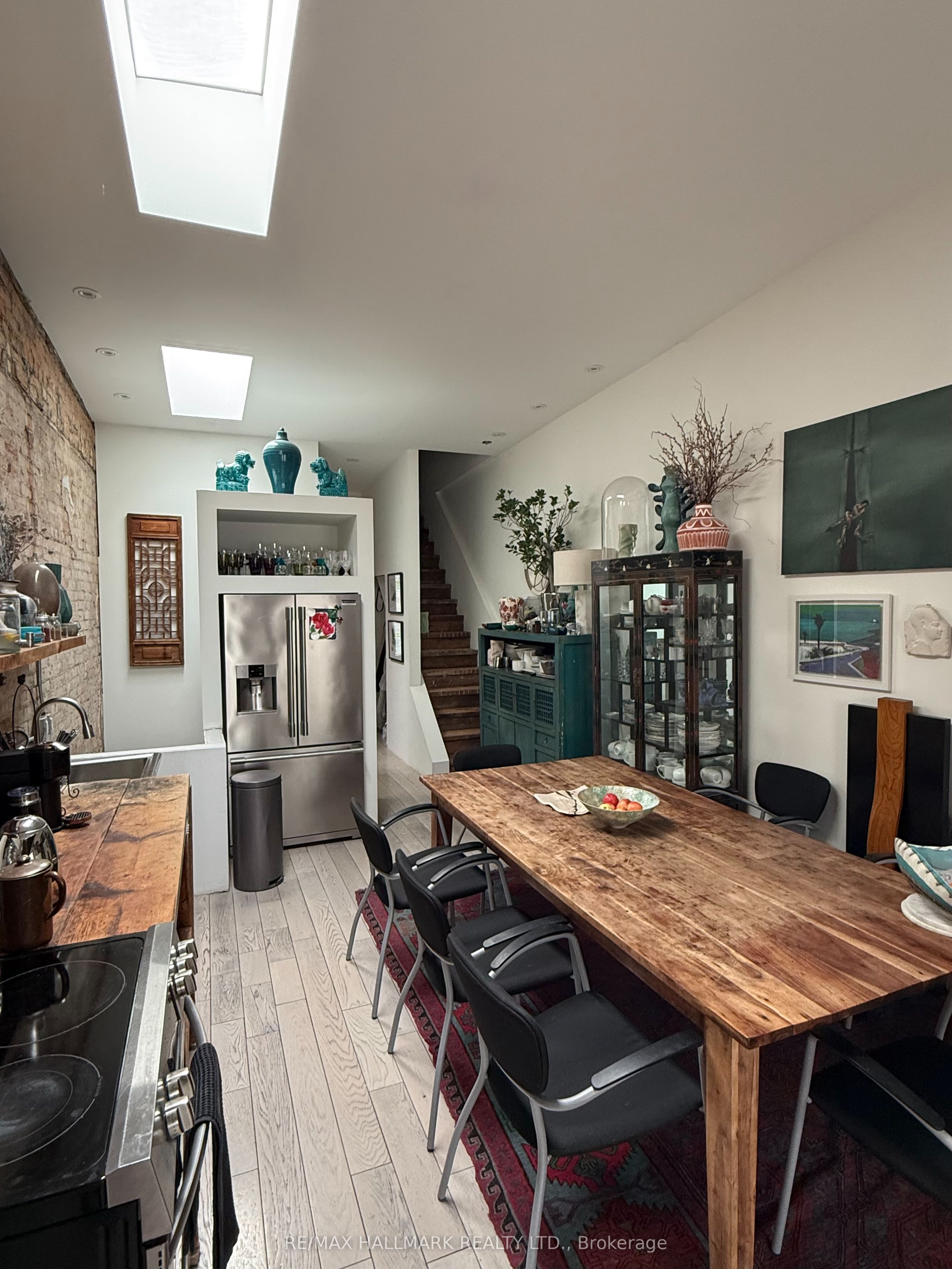 173 Queen Street E Property Photo 17