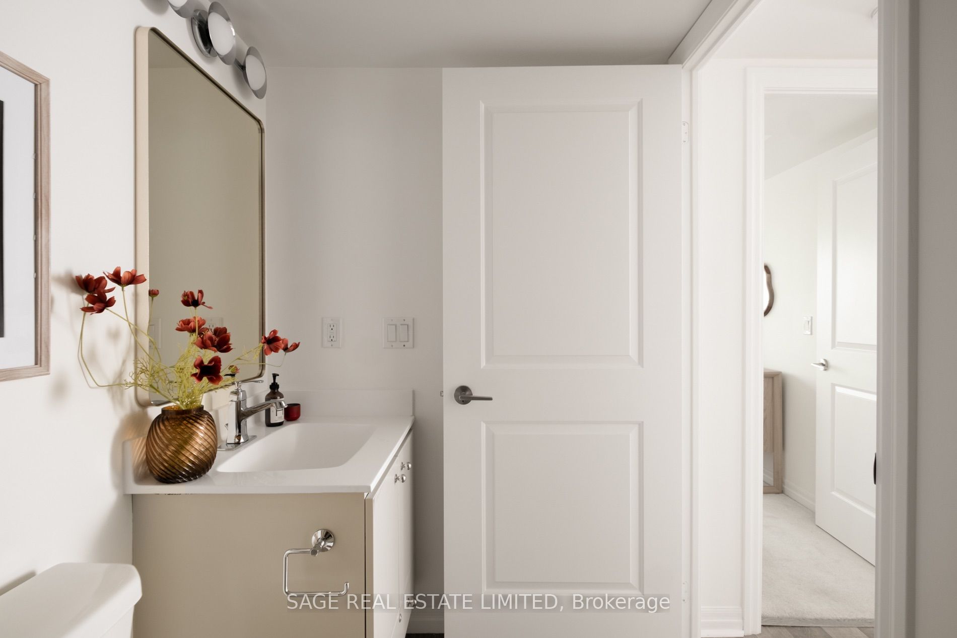 275 Yorkland Road 1805 Property Photo 23