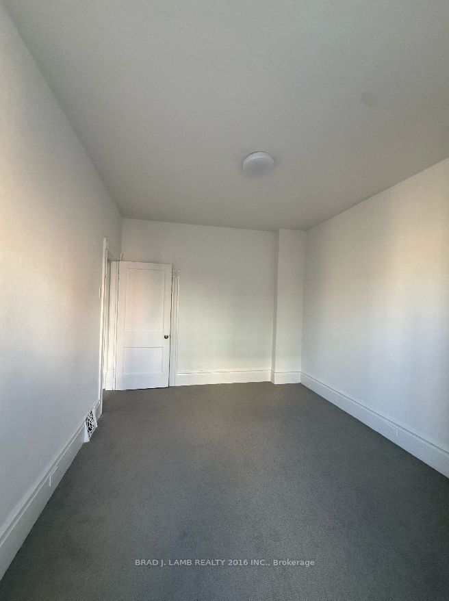 455 Richmond Street E Property Photo 7