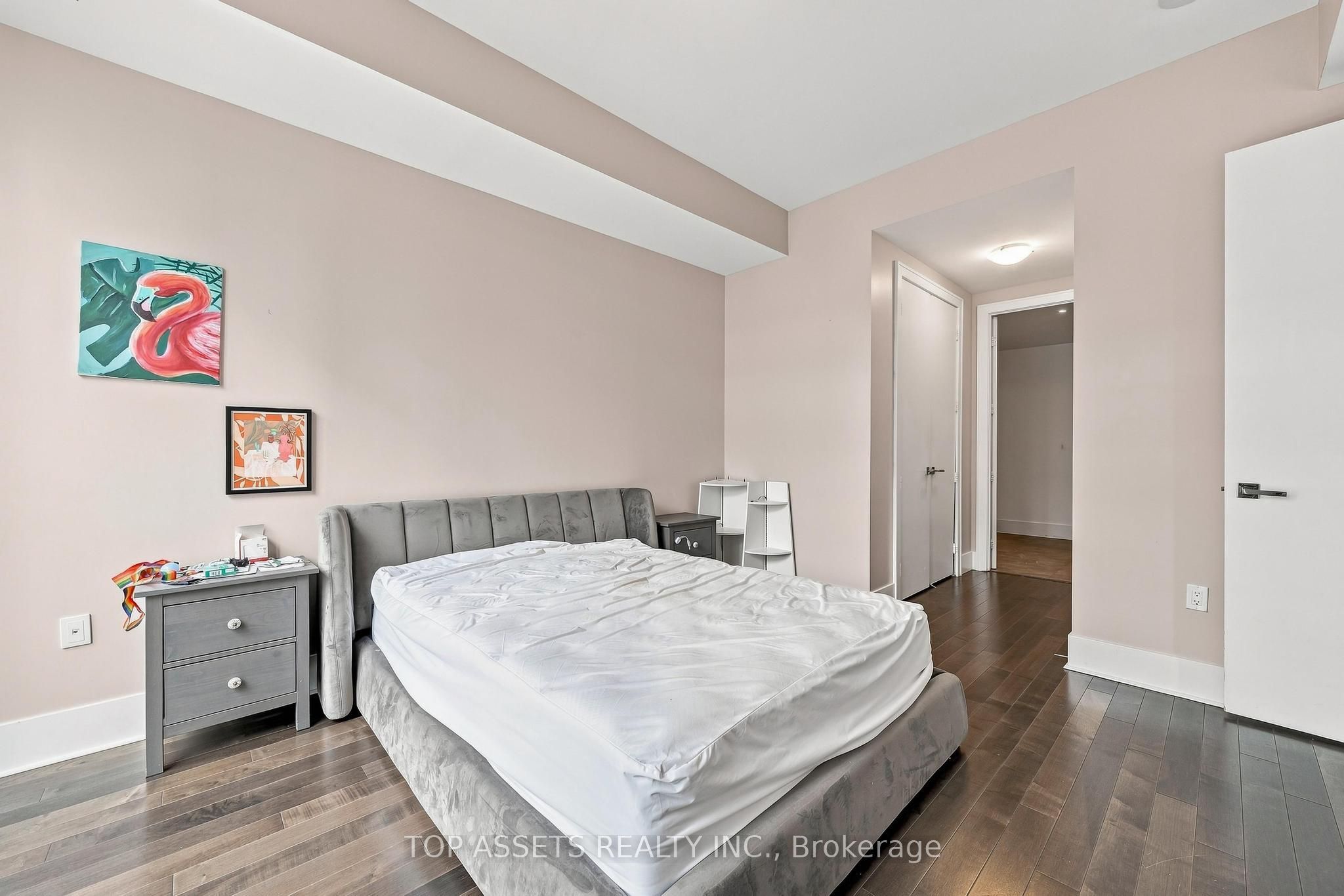 29 Queens Quay E 919 Property Photo 17