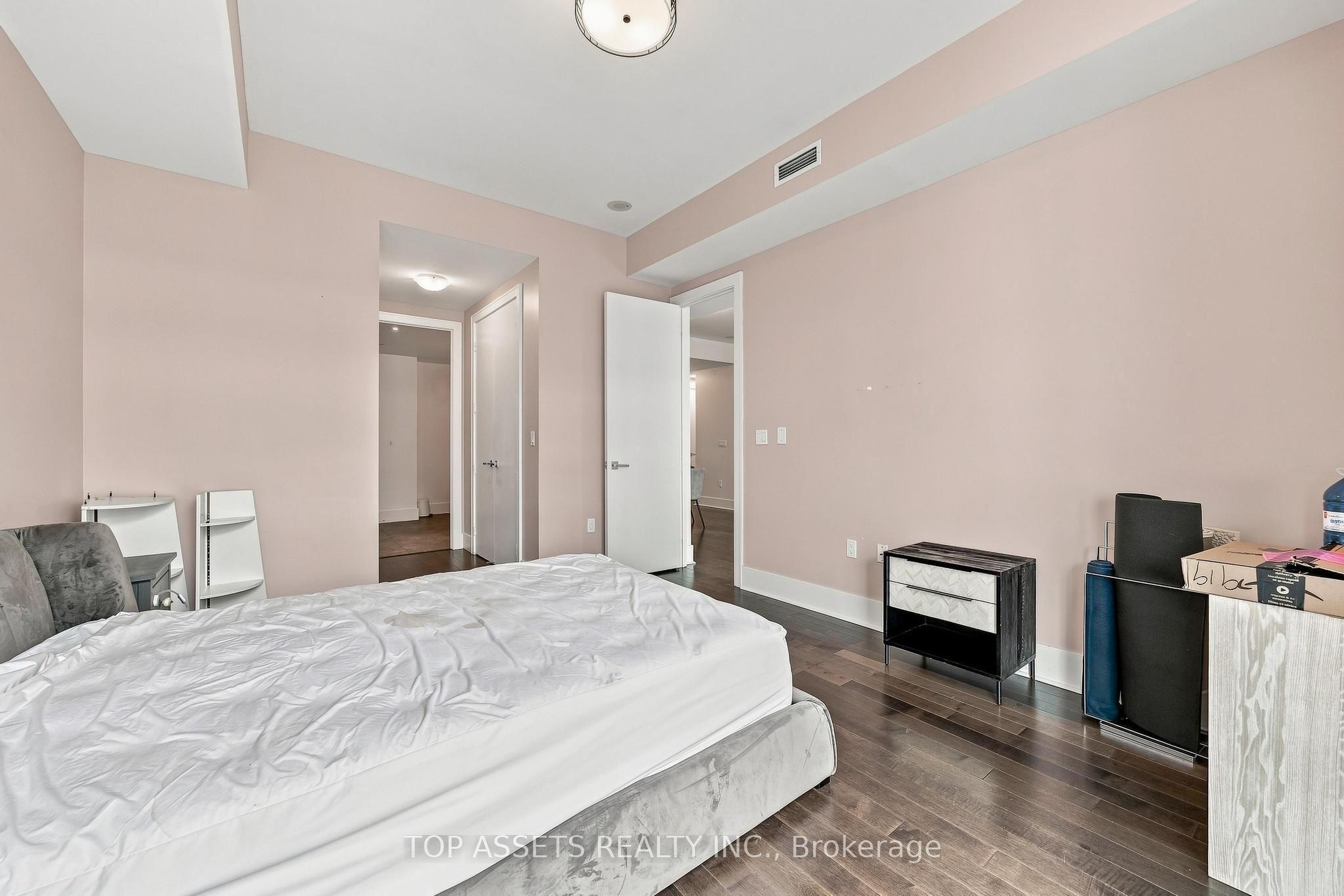 29 Queens Quay E 919 Property Photo 18