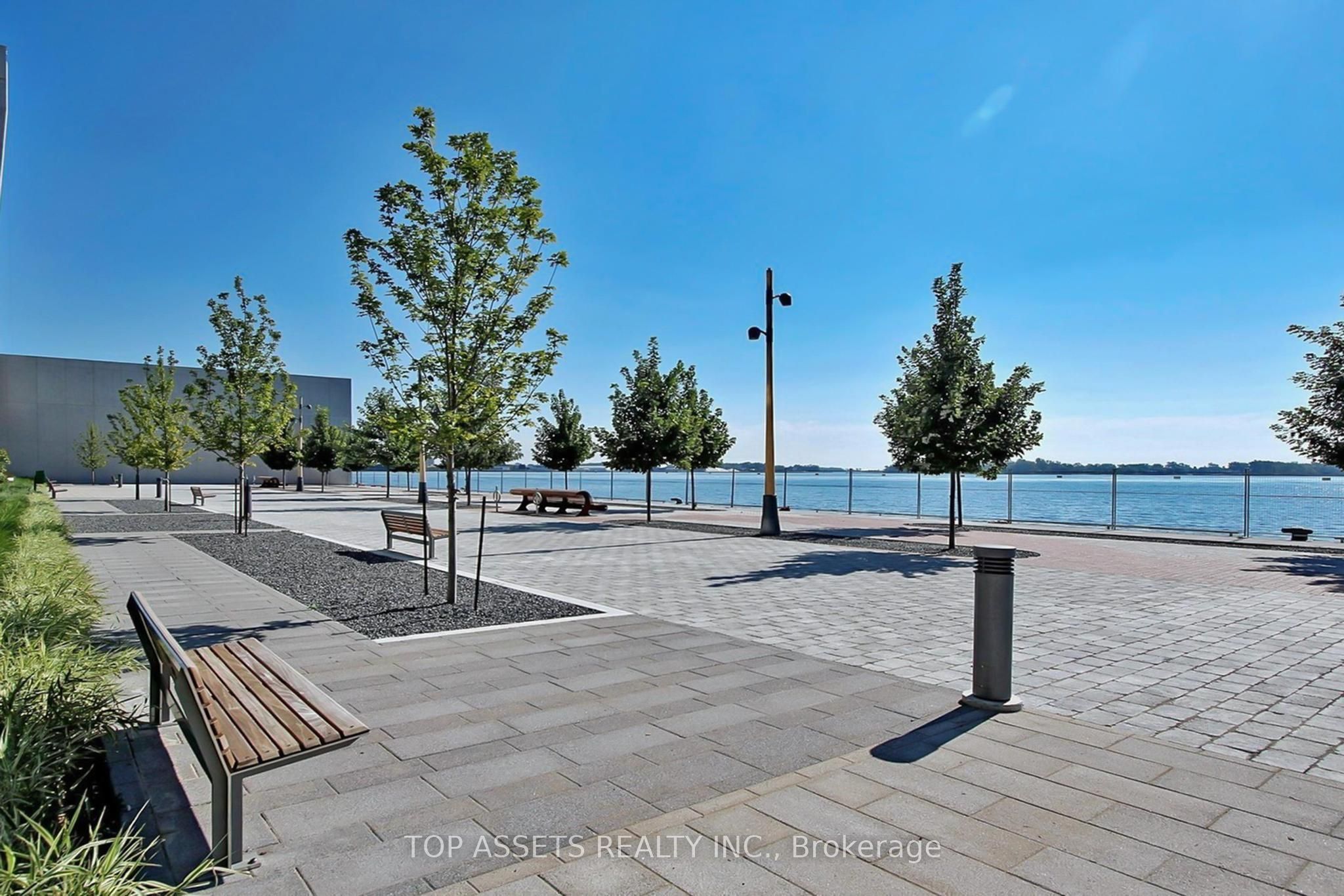 29 Queens Quay E 919 Property Photo 41