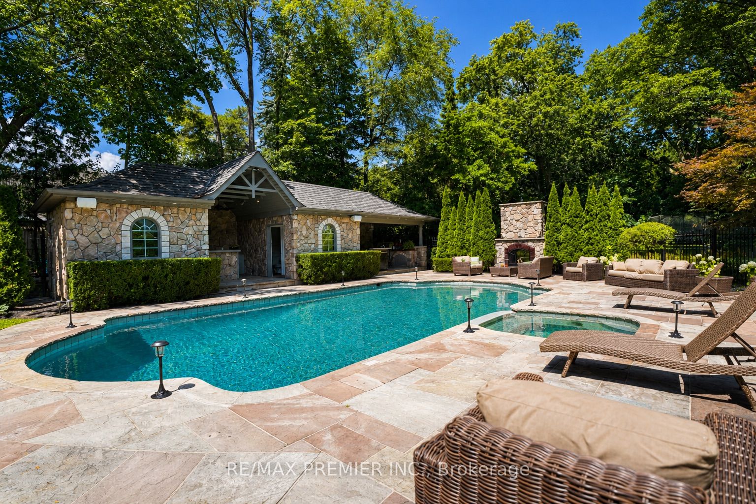 6 The Bridle Path Property Photo 43
