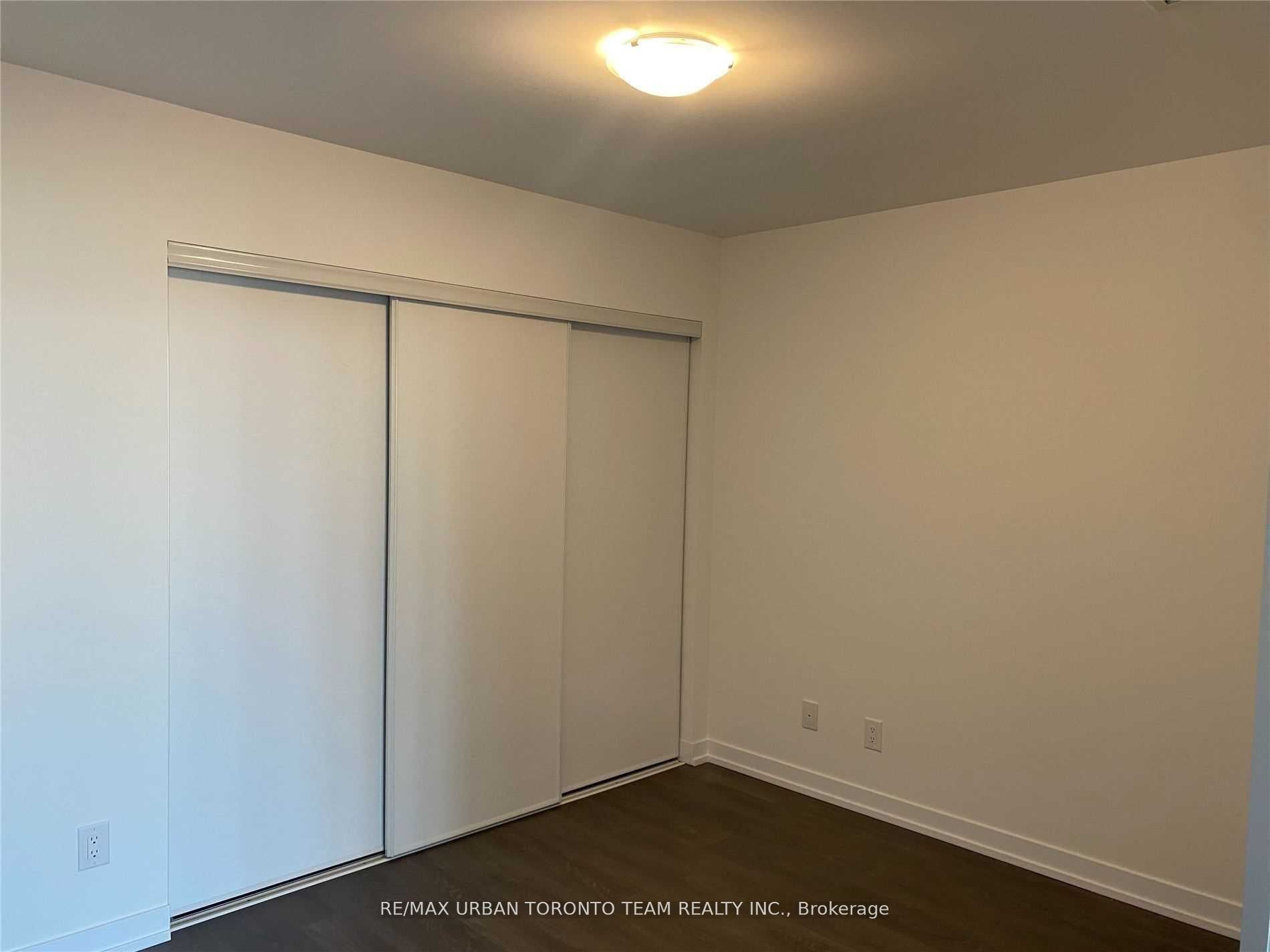 219 Dundas Street E Ph101 Property Photo 4