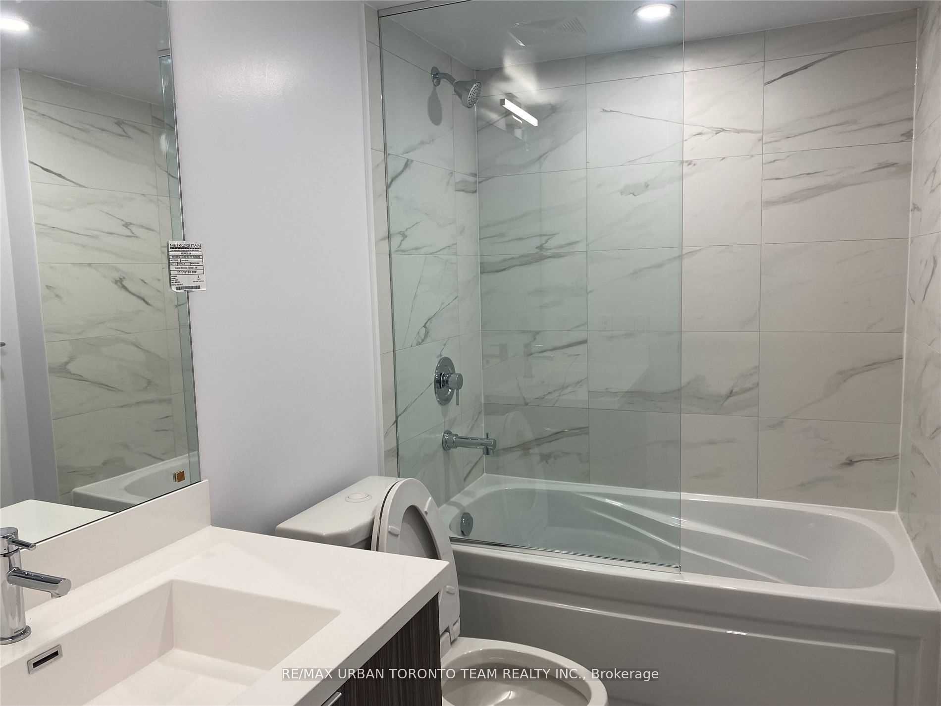 219 Dundas Street E Ph101 Property Photo 5