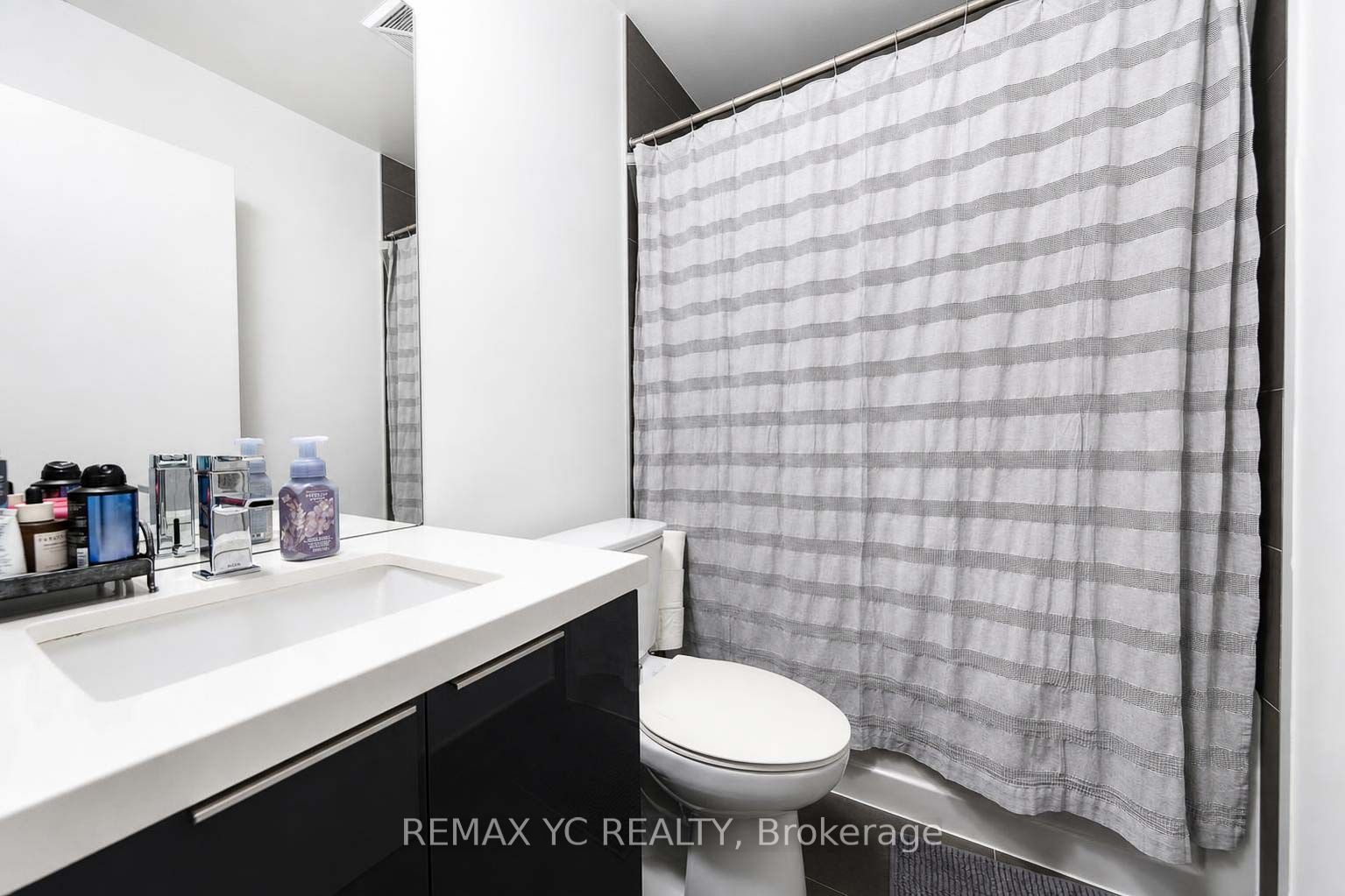 8 Eglinton Avenue E 4812 Property Photo 8