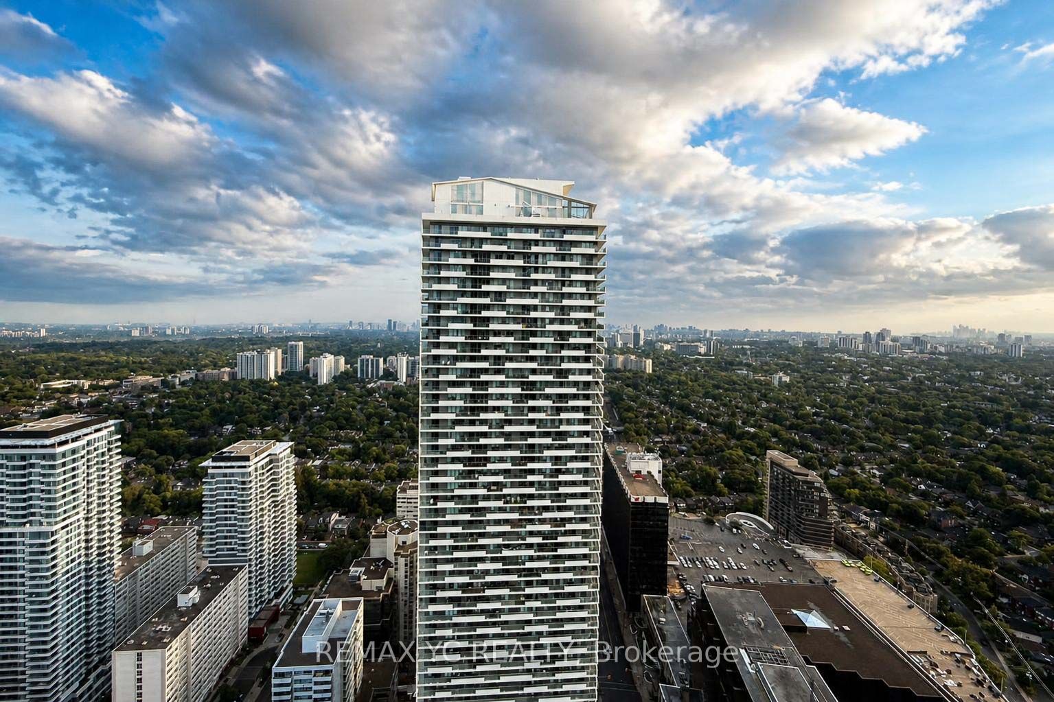 8 Eglinton Avenue E 4812 Property Photo 32