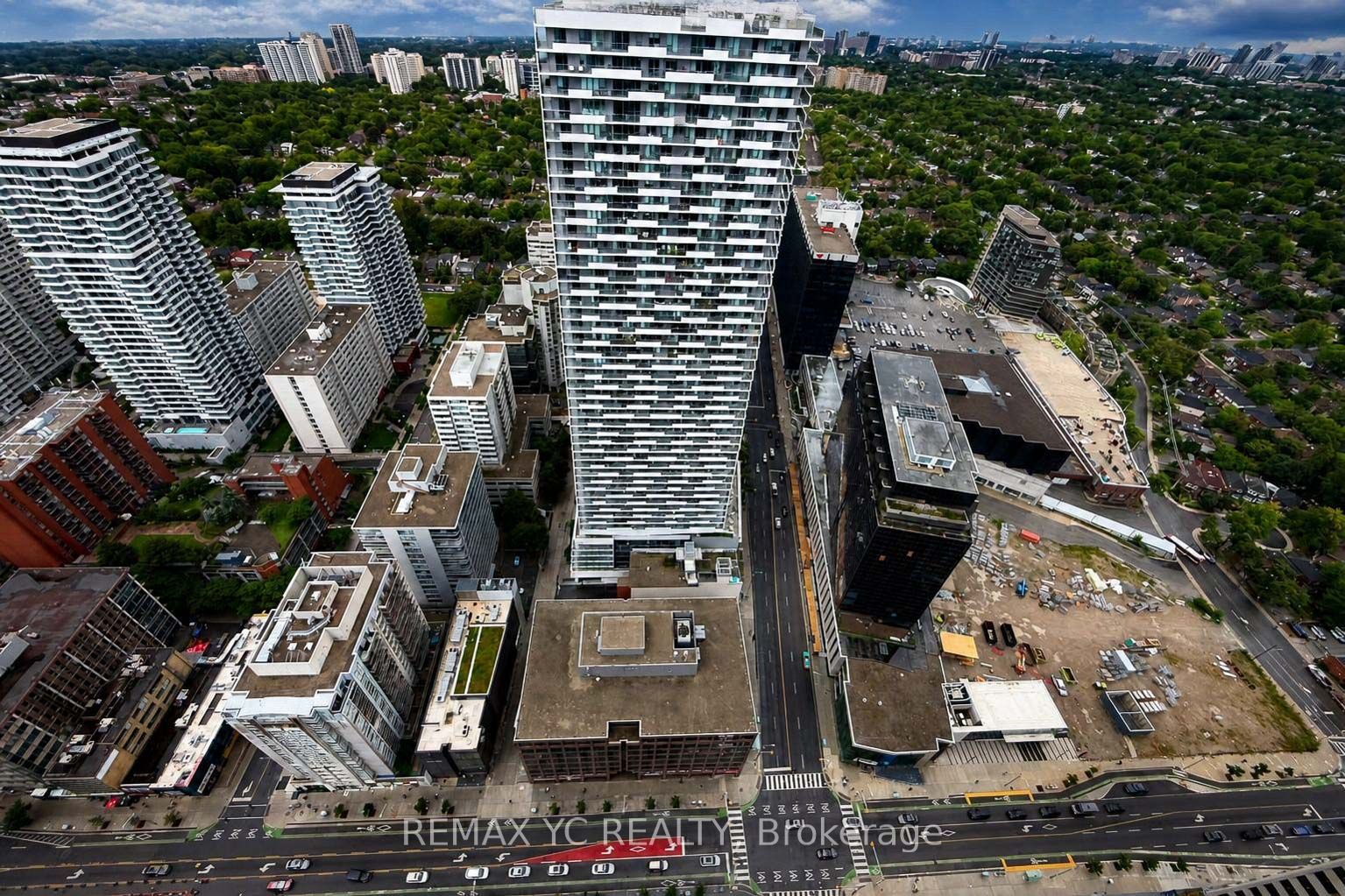8 Eglinton Avenue E 4812 Property Photo 34