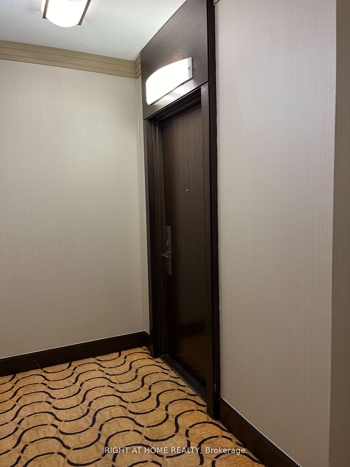 100 Harrison Garden Boulevard 1414 Property Photo 6