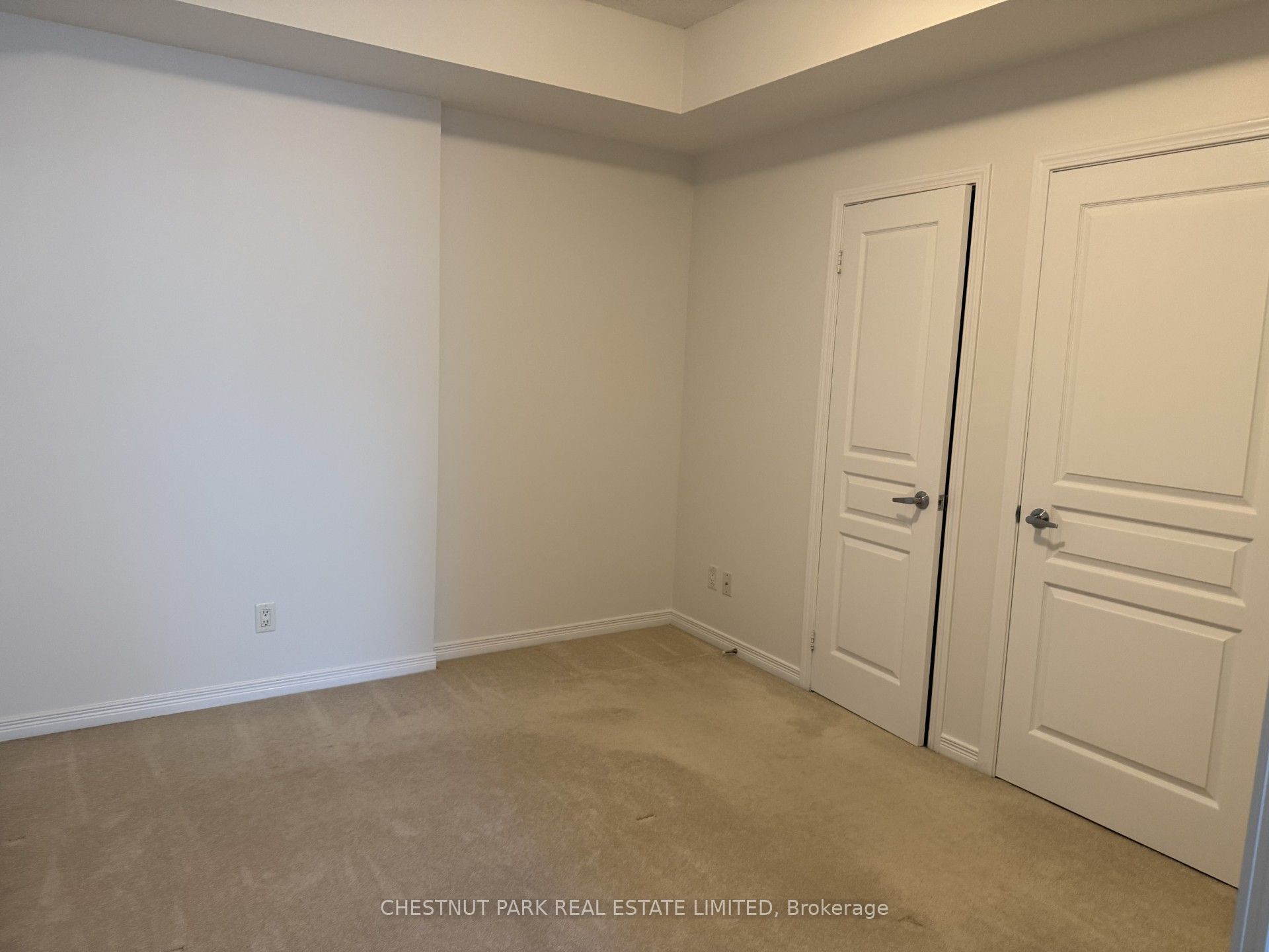 352 Front Street W 1711 Property Photo 10