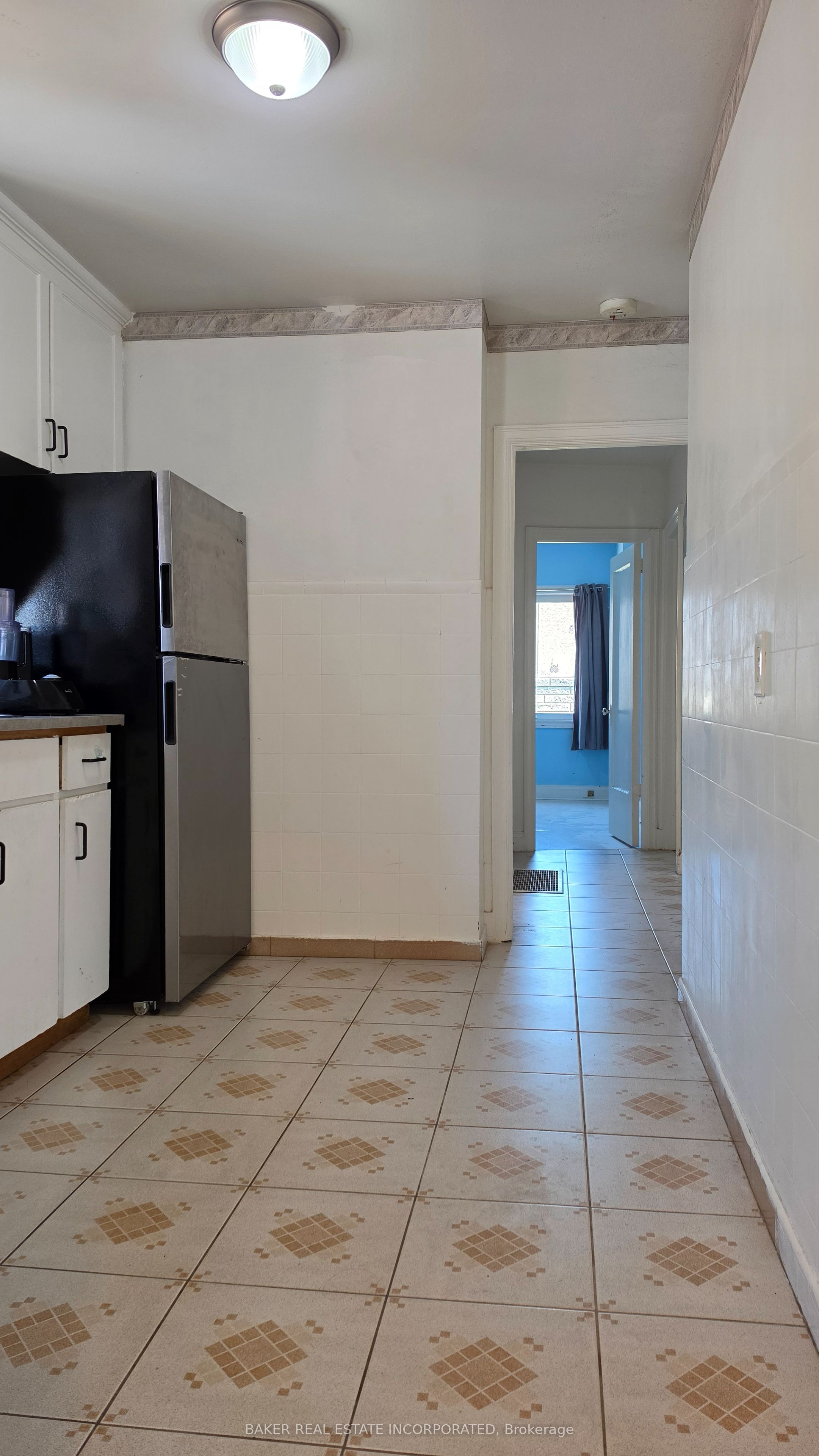 739 Vaughan Road Property Photo 3