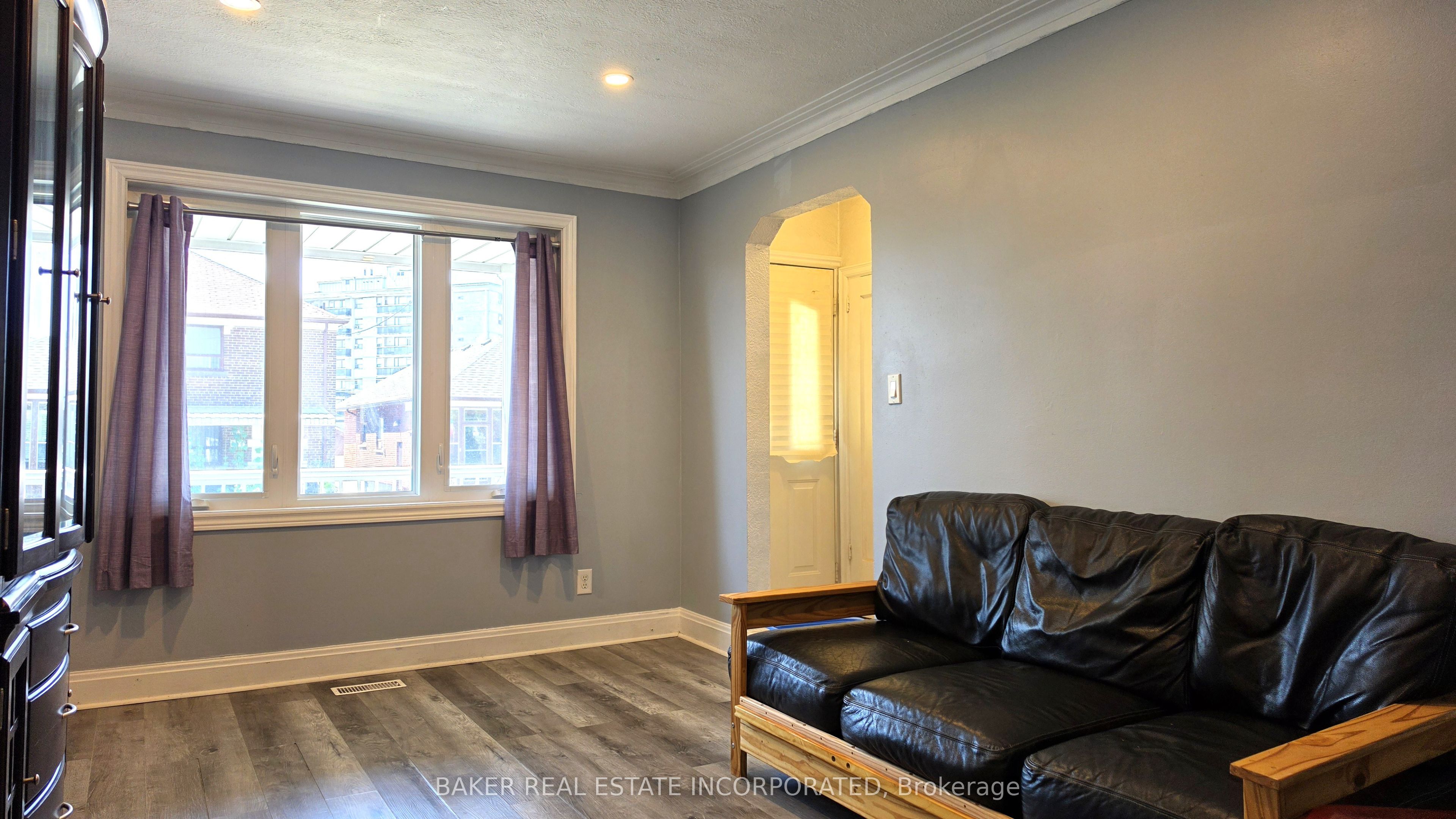 739 Vaughan Road Property Photo 5