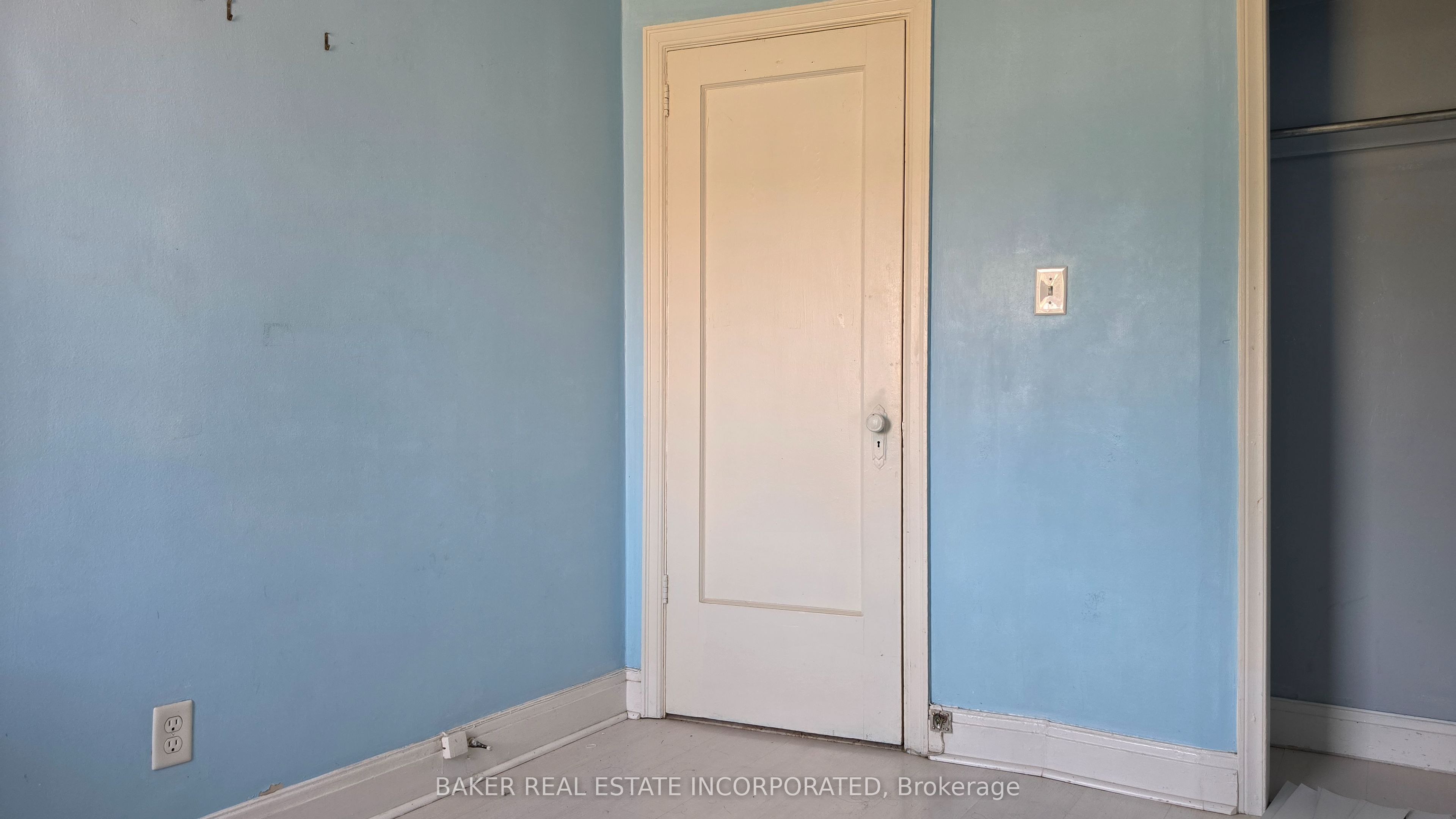 739 Vaughan Road Property Photo 10