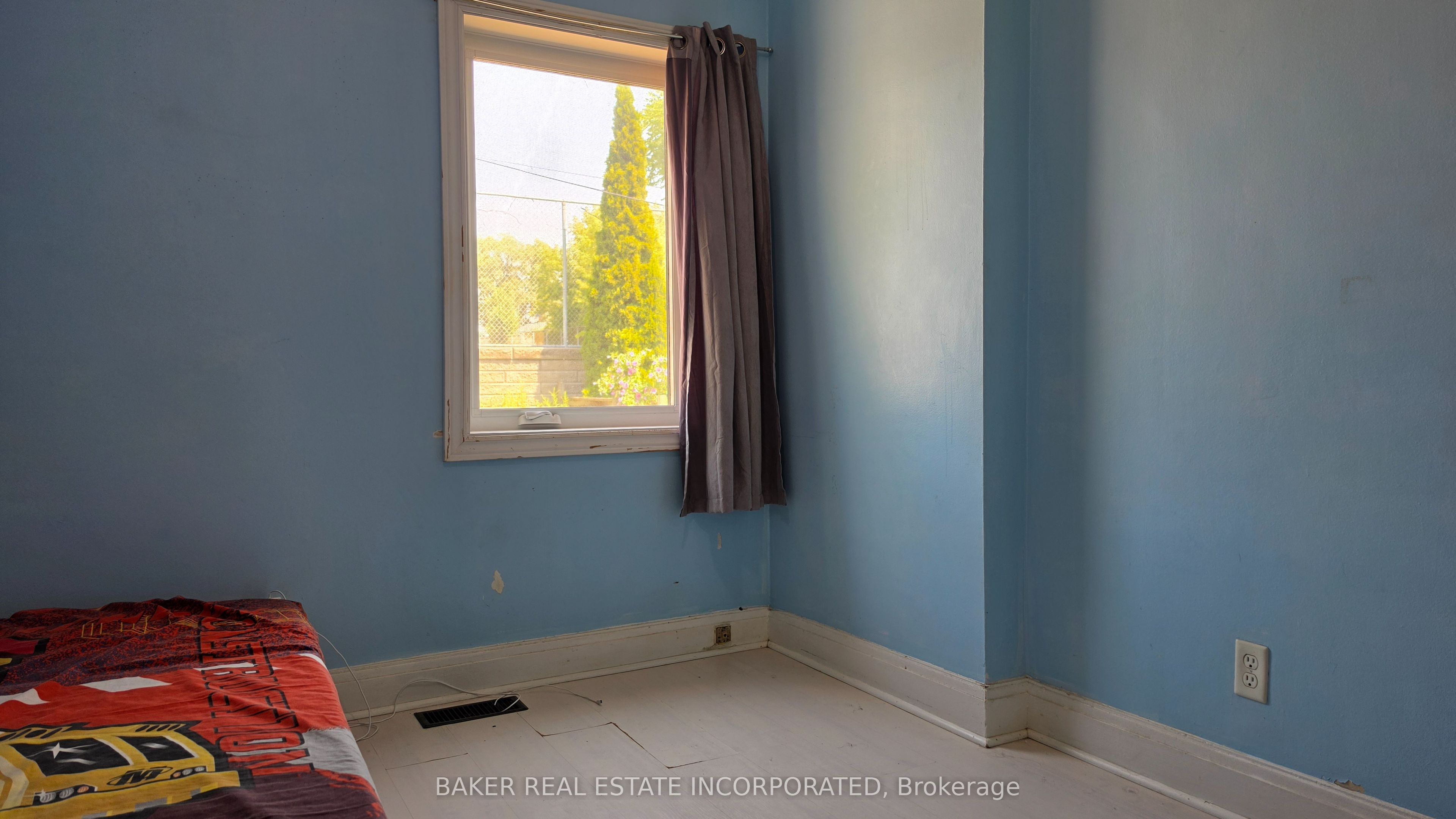 739 Vaughan Road Property Photo 11