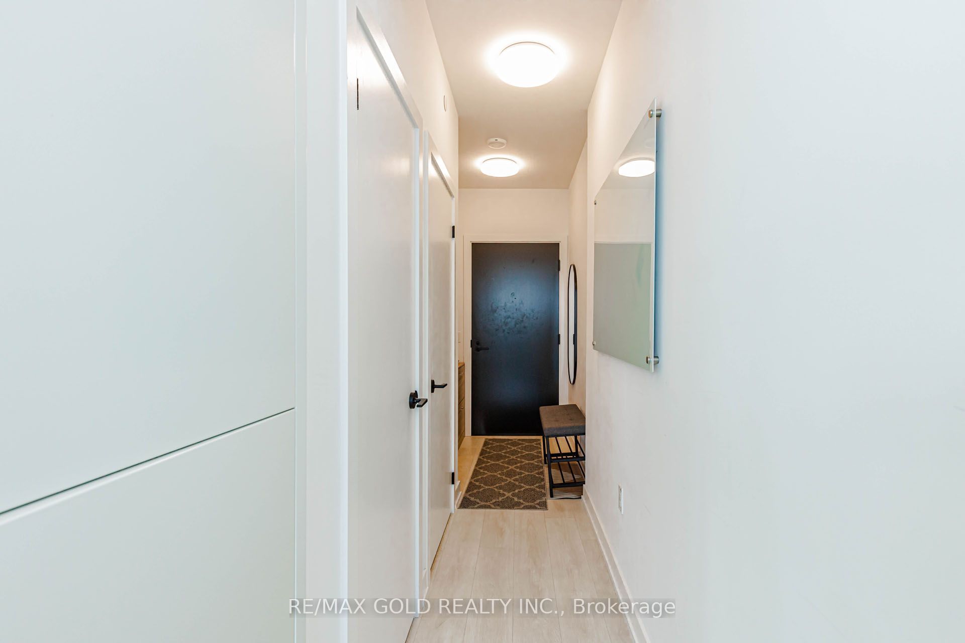 127 Broadway Avenue 1011 Property Photo 8