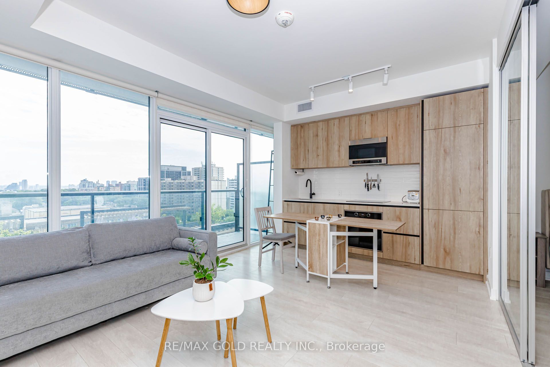 127 Broadway Avenue 1011 Property Photo 14