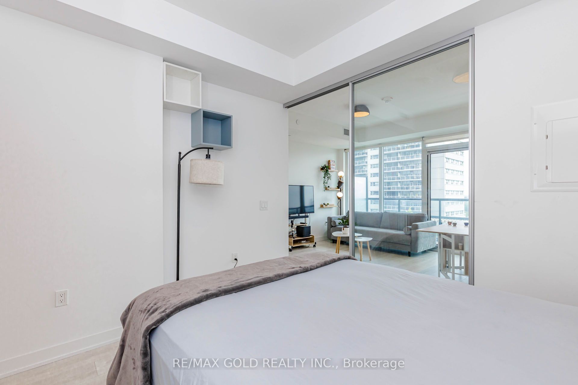 127 Broadway Avenue 1011 Property Photo 24