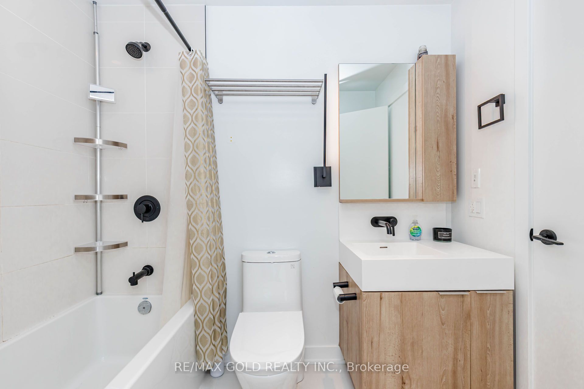 127 Broadway Avenue 1011 Property Photo 27