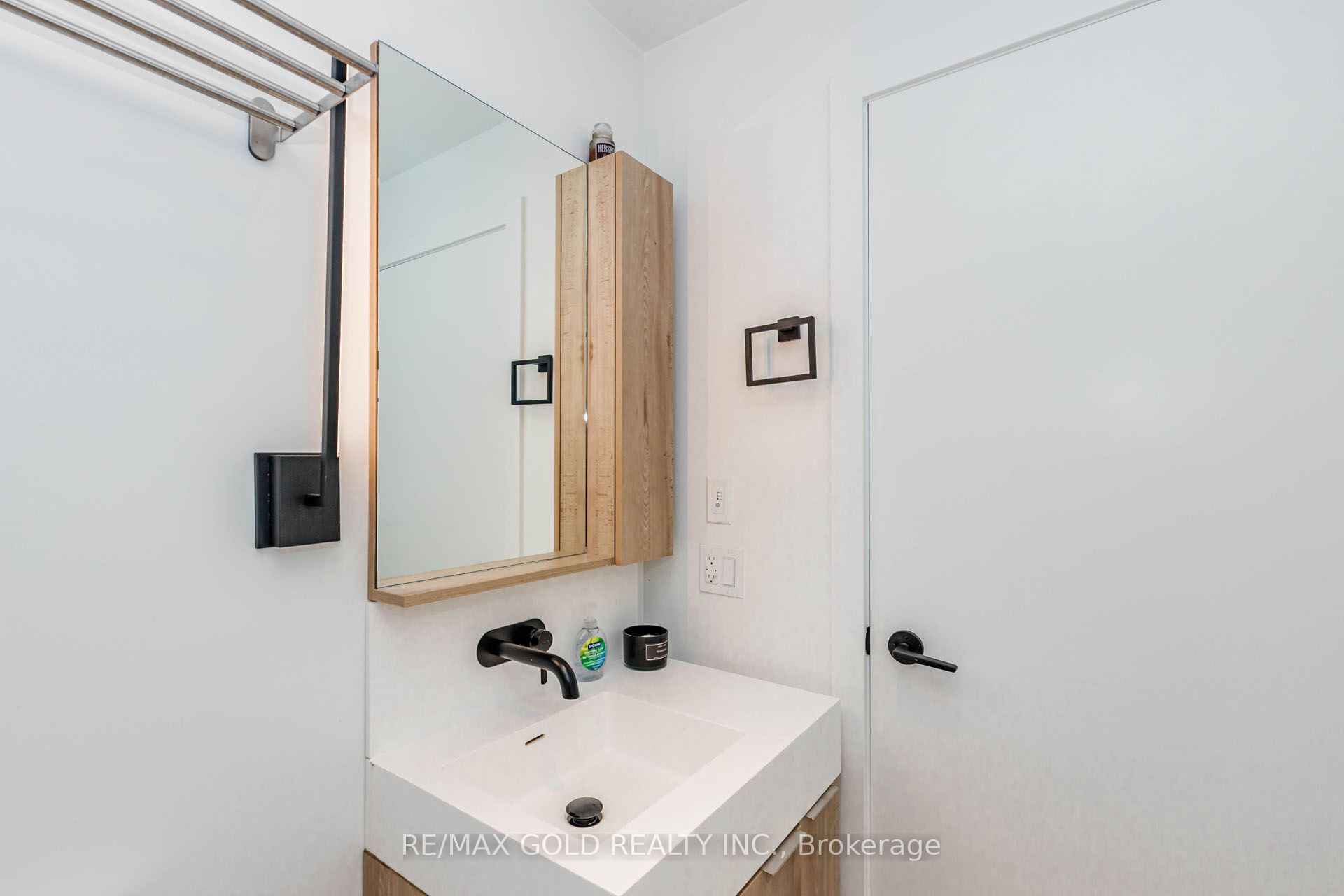 127 Broadway Avenue 1011 Property Photo 28