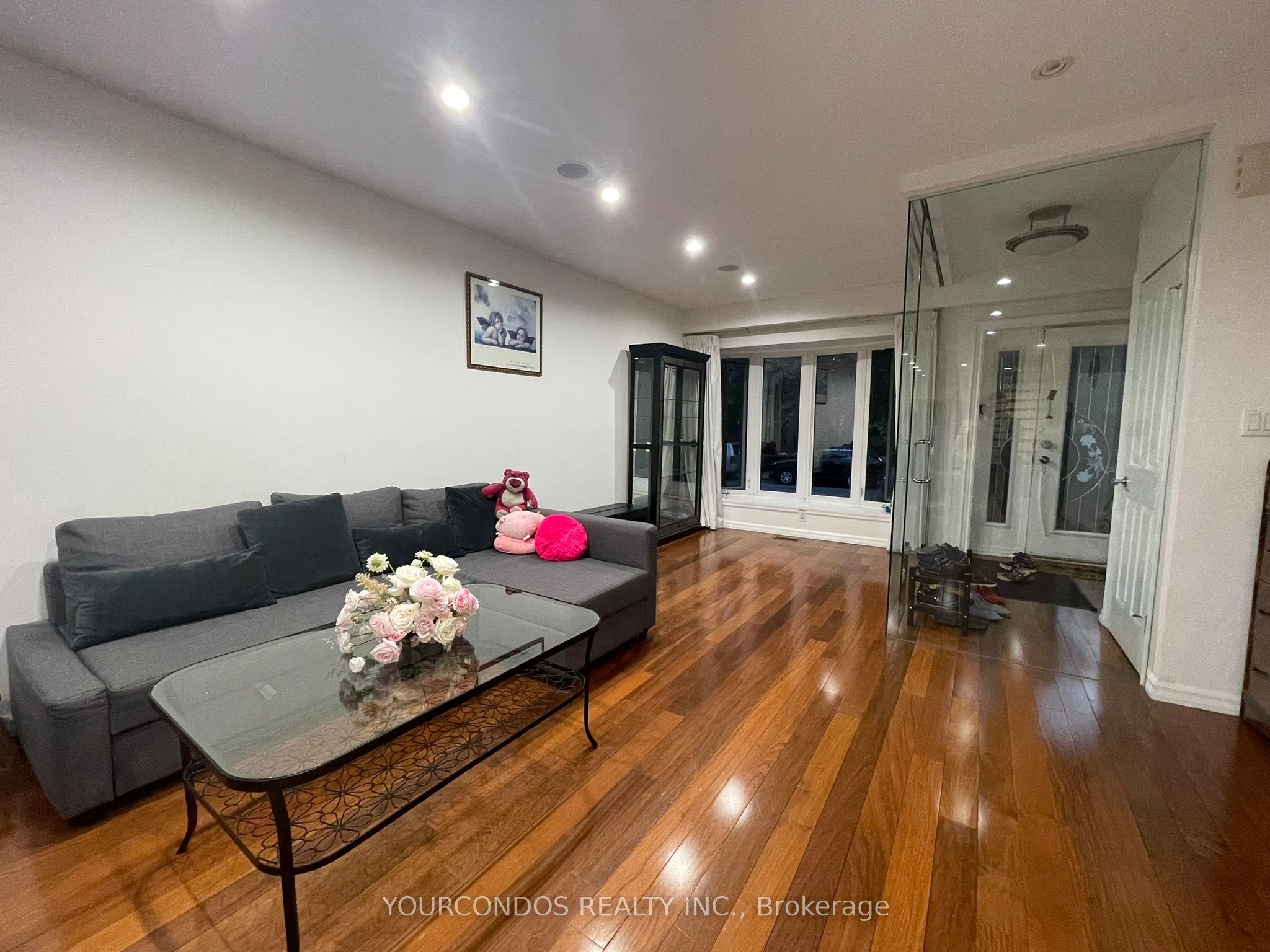 193 Brunswick Avenue Upper B Property Photo 7