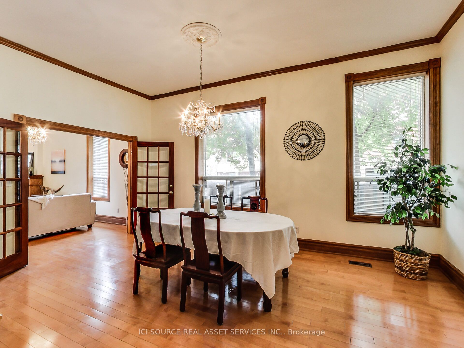 287 Palmerston Avenue Main Property Photo 11