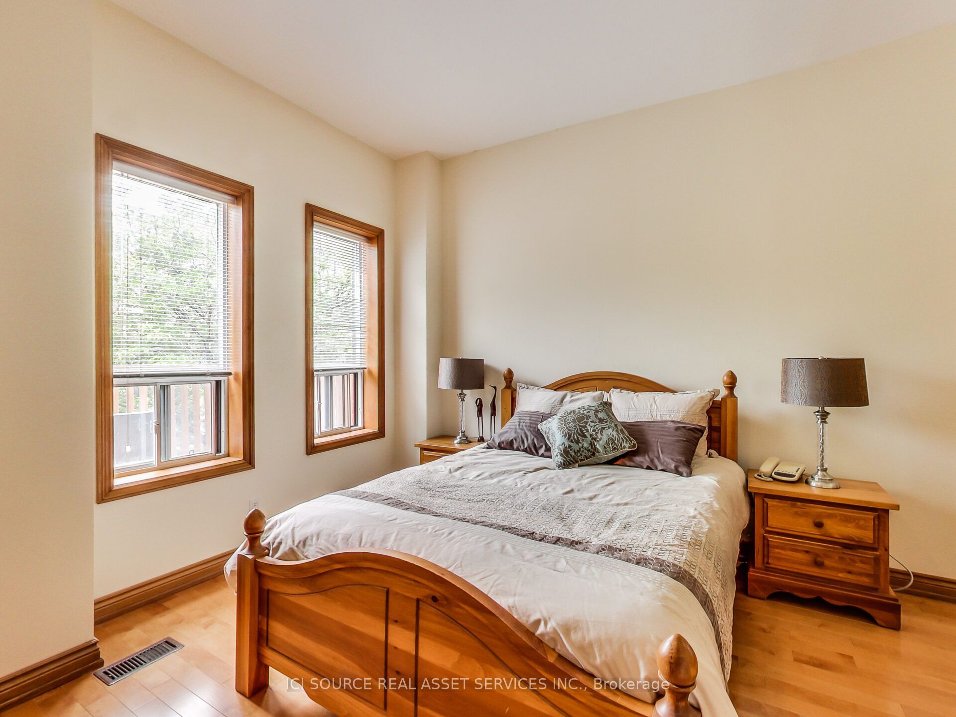 287 Palmerston Avenue Main Property Photo 16