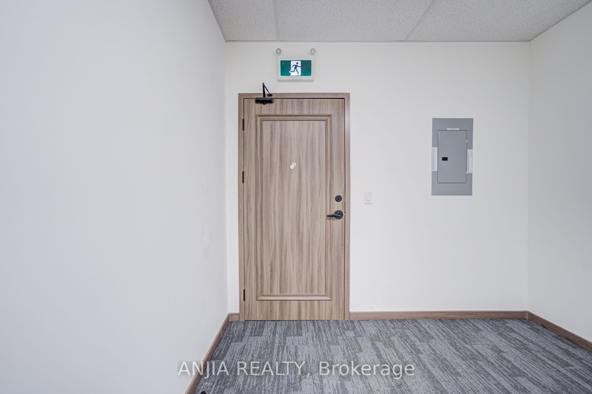 105 Gordon Baker Road 617 Property Photo 11
