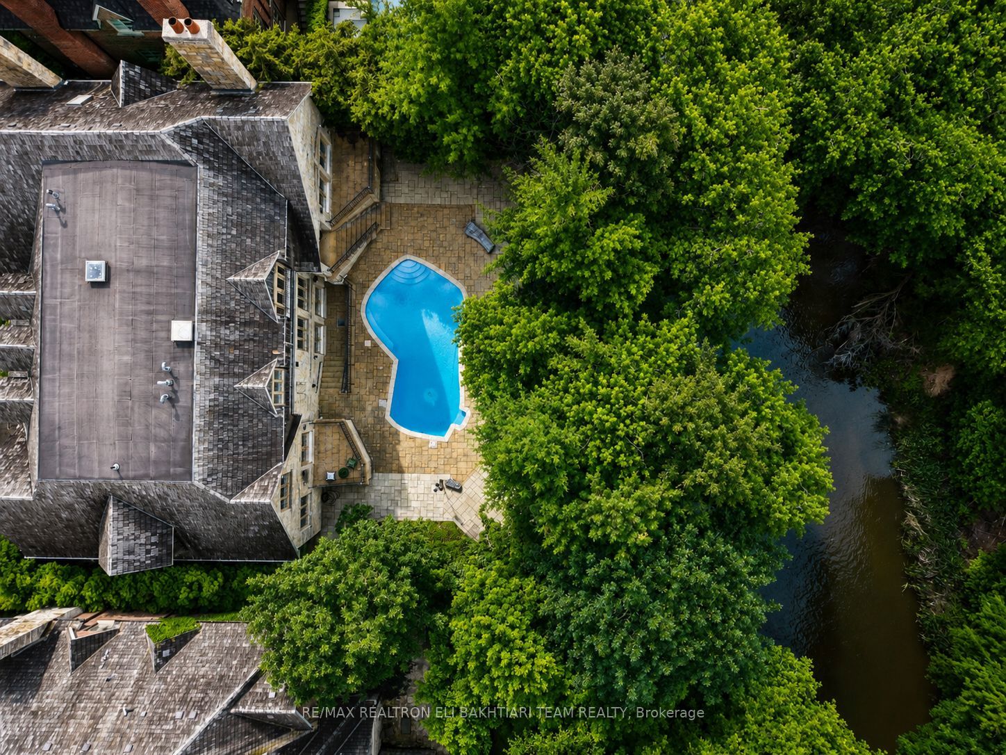 14 St Margarets Drive Property Photo 4