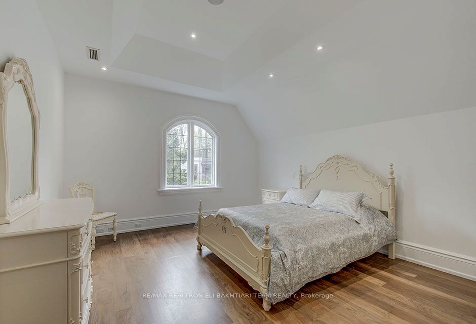 14 St Margarets Drive Property Photo 37