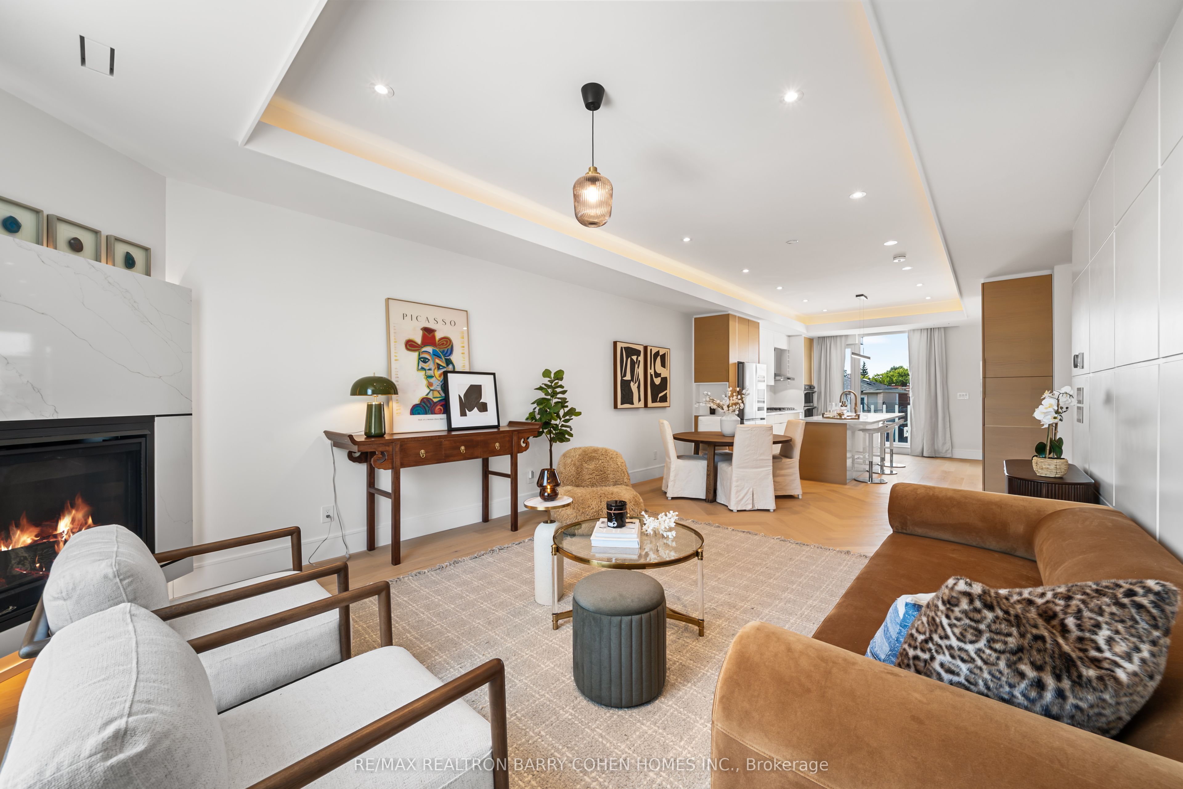33 Lanark Avenue Property Photo 6