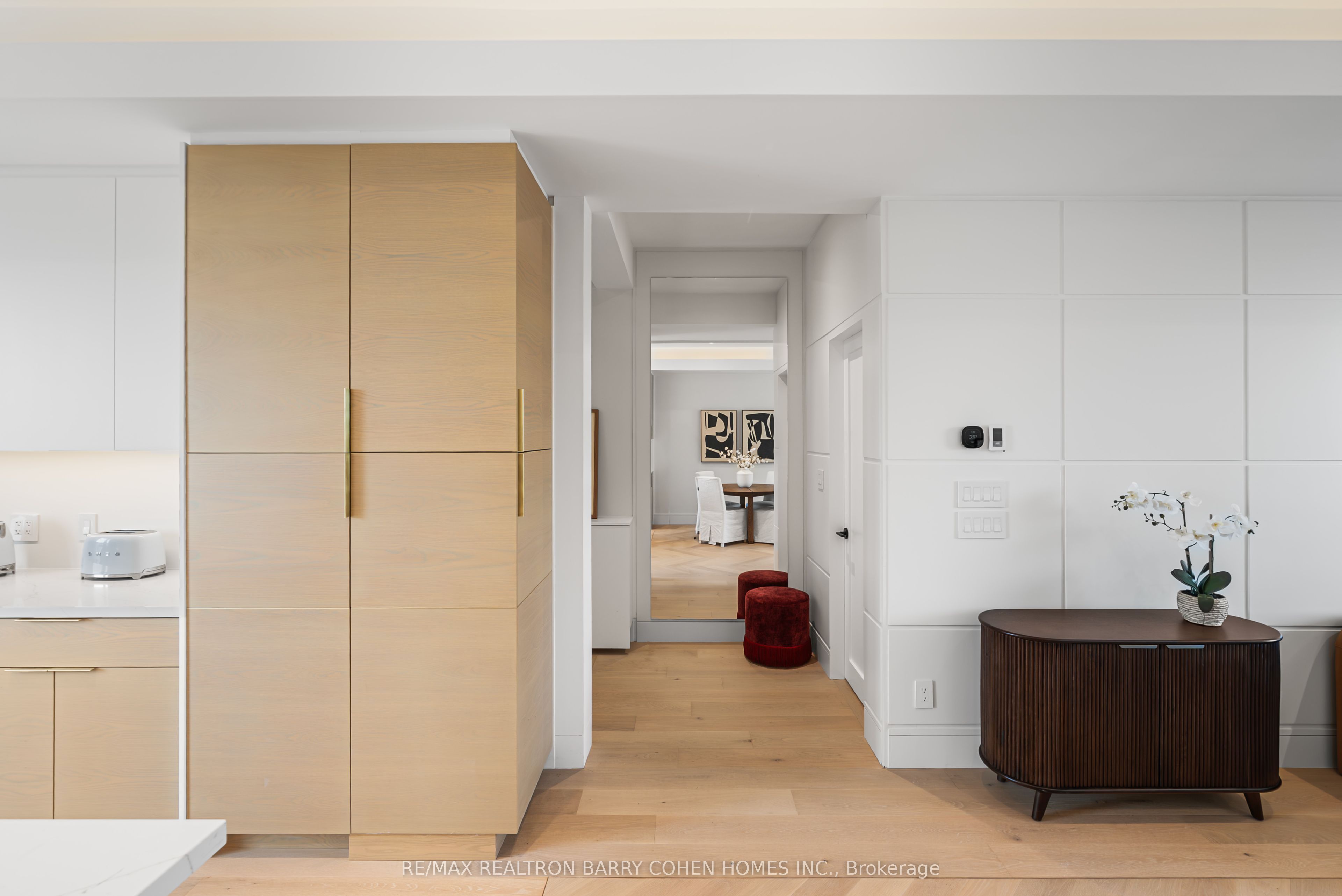 33 Lanark Avenue Property Photo 12