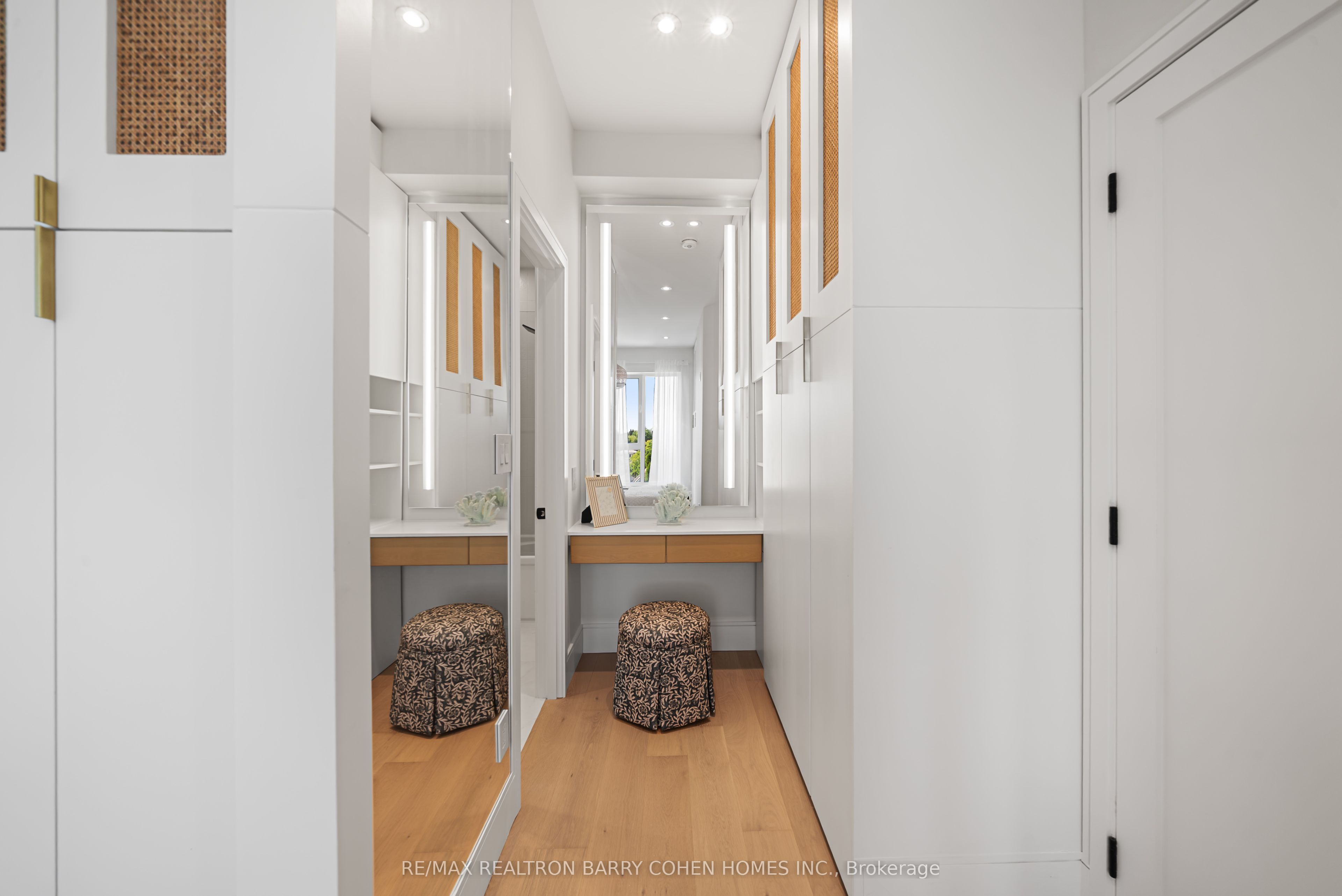 33 Lanark Avenue Property Photo 18