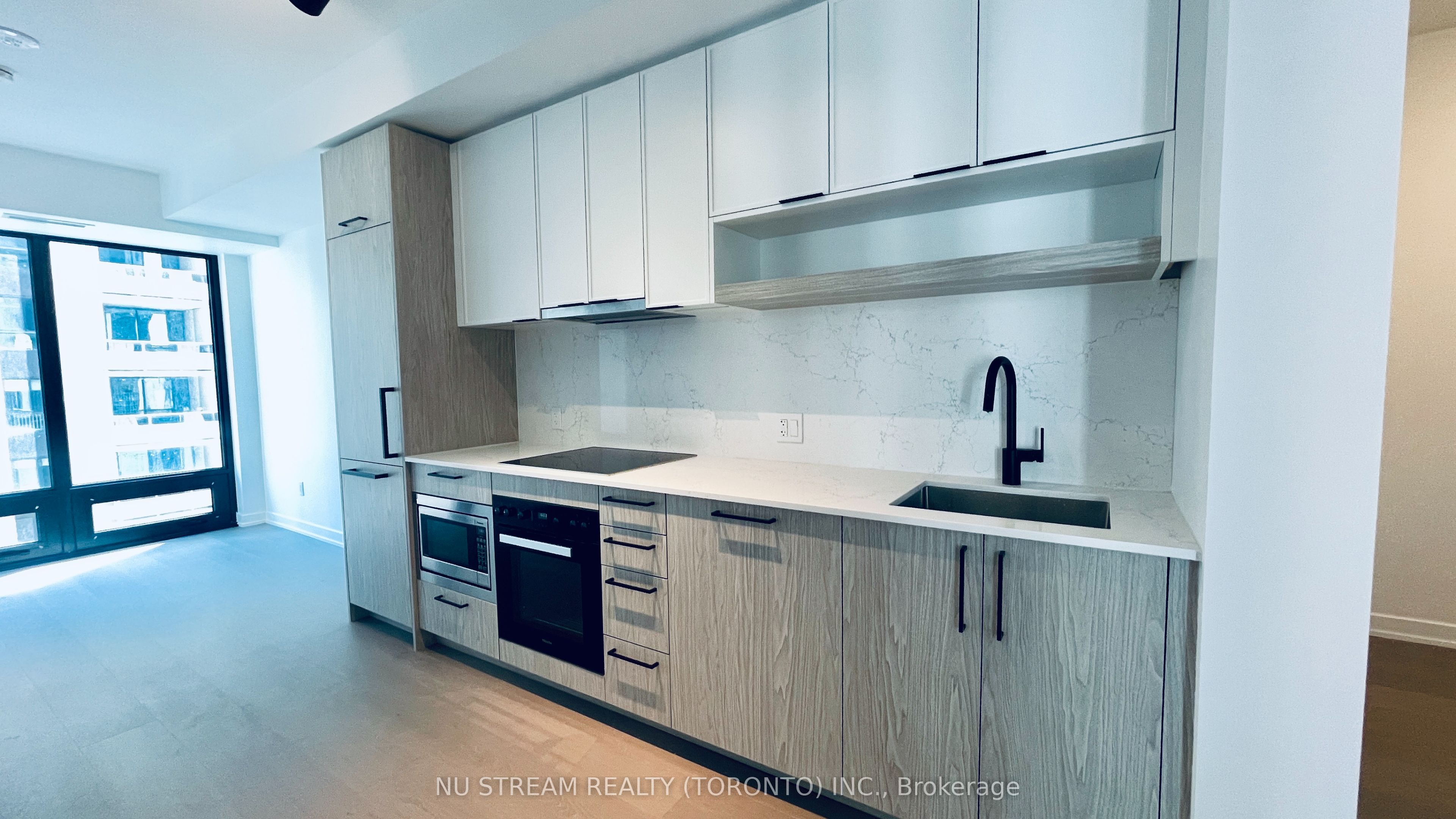 91 Montclair Avenue 1502 Property Photo 6