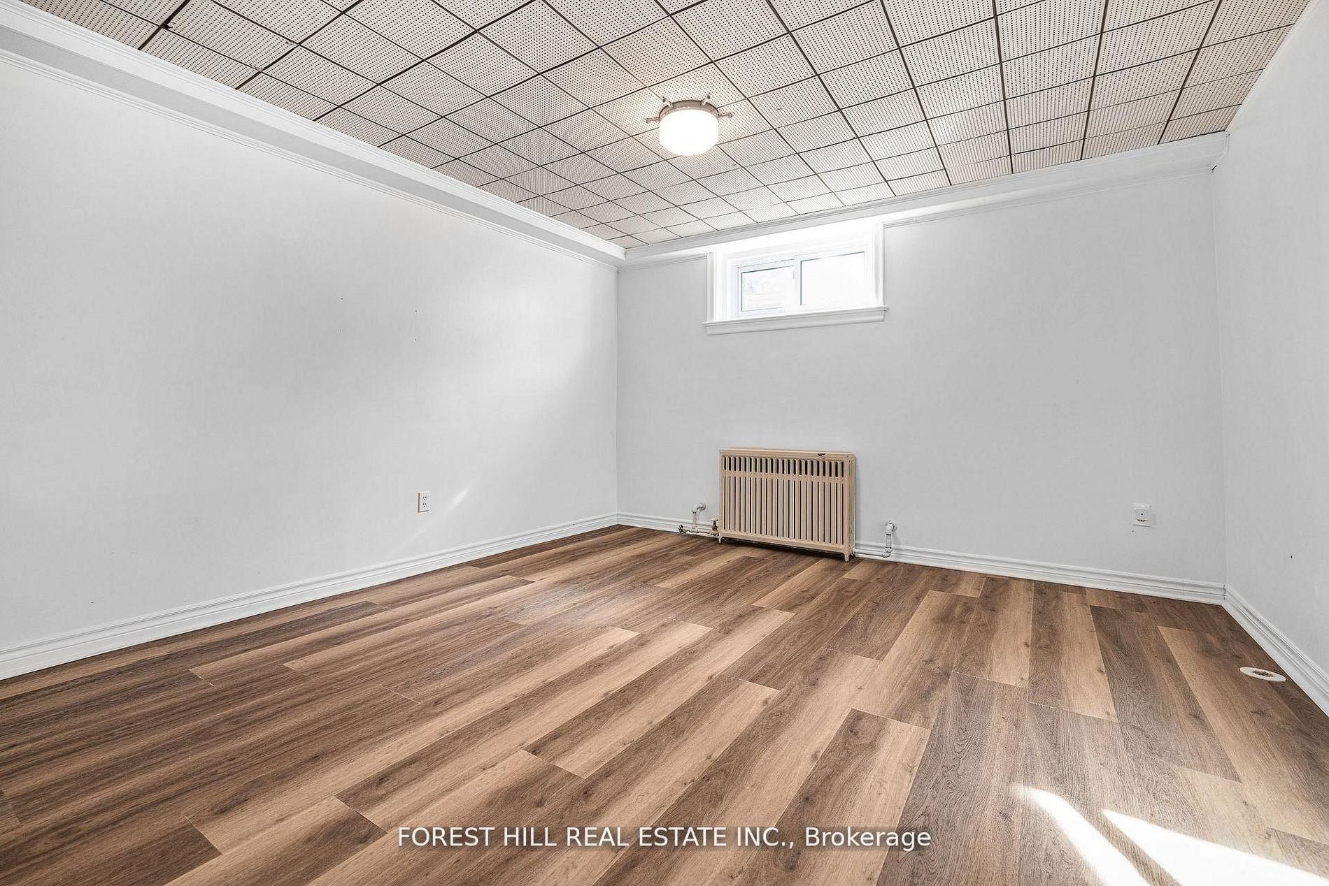 18 Irvington Crescent Property Photo 16